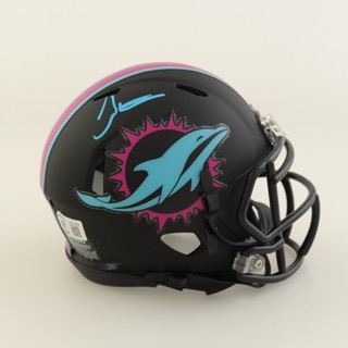 Tyreek Hill Signed Dolphins Speed Mini Helmet (Beckett) at PristineAuction.com Tyreek Hill Signed Dolphins Speed Mini Helmet (Beckett) at PristineAuction.com