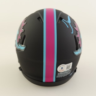 Tyreek Hill Signed Dolphins Speed Mini Helmet (Beckett) at PristineAuction.com Tyreek Hill Signed Dolphins Speed Mini Helmet (Beckett) at PristineAuction.com