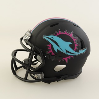 Tyreek Hill Signed Dolphins Speed Mini Helmet (Beckett) at PristineAuction.com Tyreek Hill Signed Dolphins Speed Mini Helmet (Beckett) at PristineAuction.com