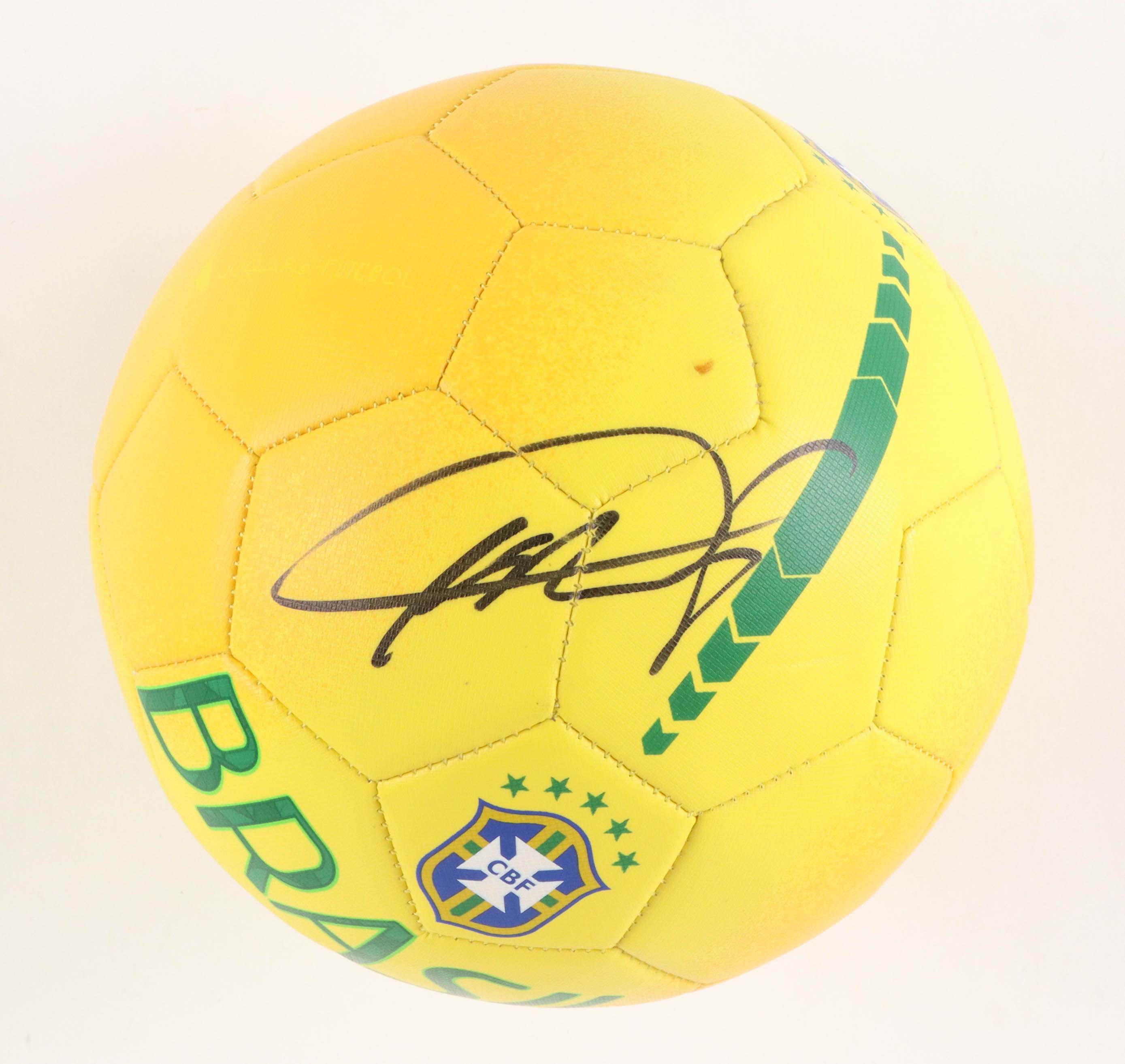 Kaka Signed Nike Brazil National Team Soccer Ball (Beckett) at PristineAuction.com Kaka Signed Nike Brazil National Team Soccer Ball (Beckett) at PristineAuction.com