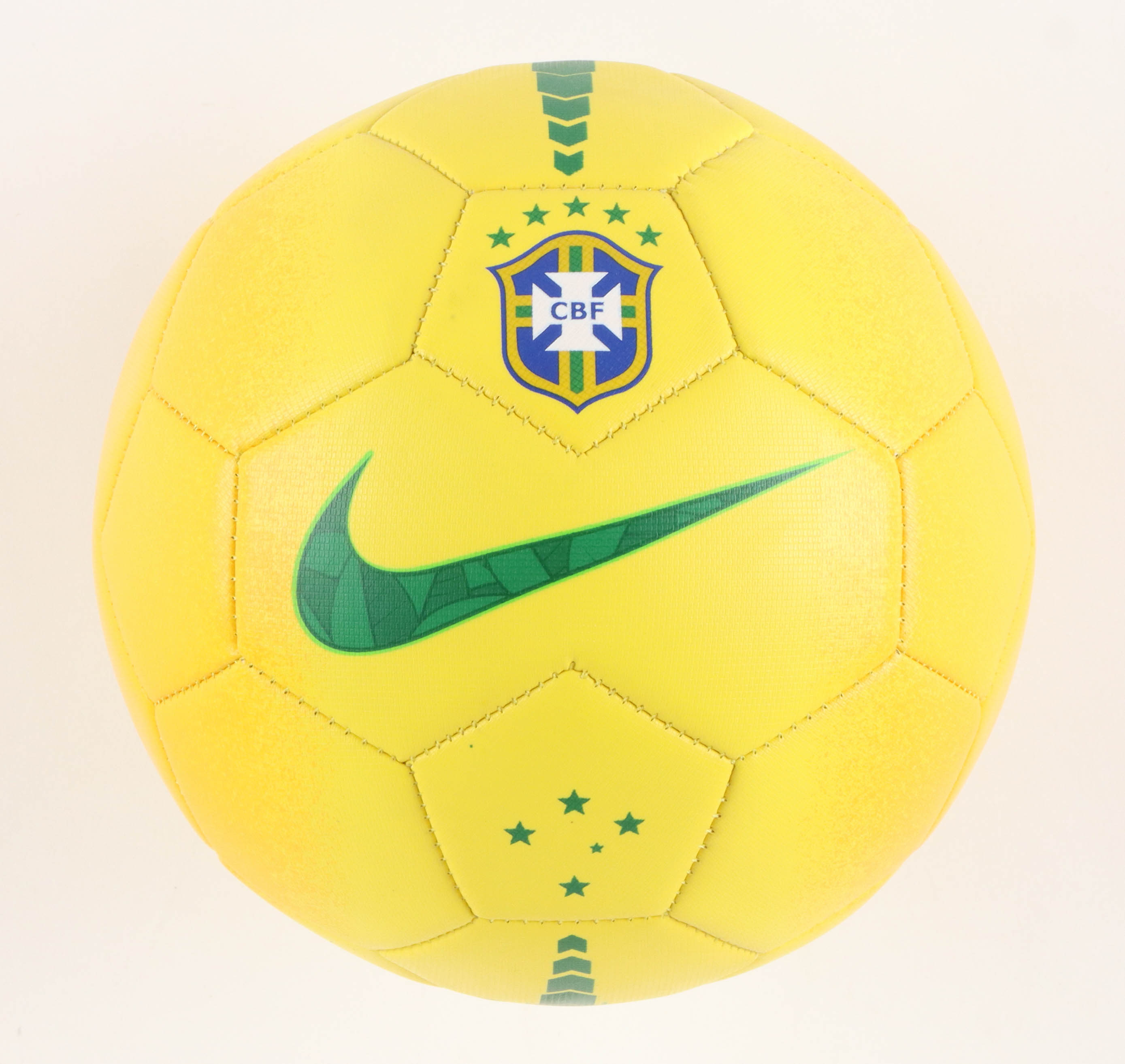 Kaka Signed Nike Brazil National Team Soccer Ball (Beckett) at PristineAuction.com Kaka Signed Nike Brazil National Team Soccer Ball (Beckett) at PristineAuction.com