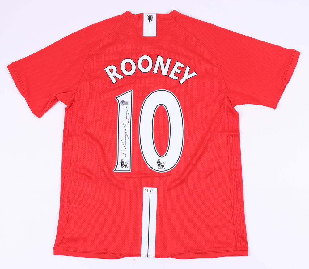 Wayne Rooney Signed Manchester United Jersey (Beckett) at PristineAuction.com Wayne Rooney Signed Manchester United Jersey (Beckett) at PristineAuction.com