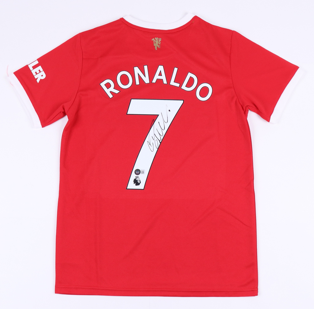 Cristiano Ronaldo Signed Manchester United Jersey (Beckett) at PristineAuction.com Cristiano Ronaldo Signed Manchester United Jersey (Beckett) at PristineAuction.com