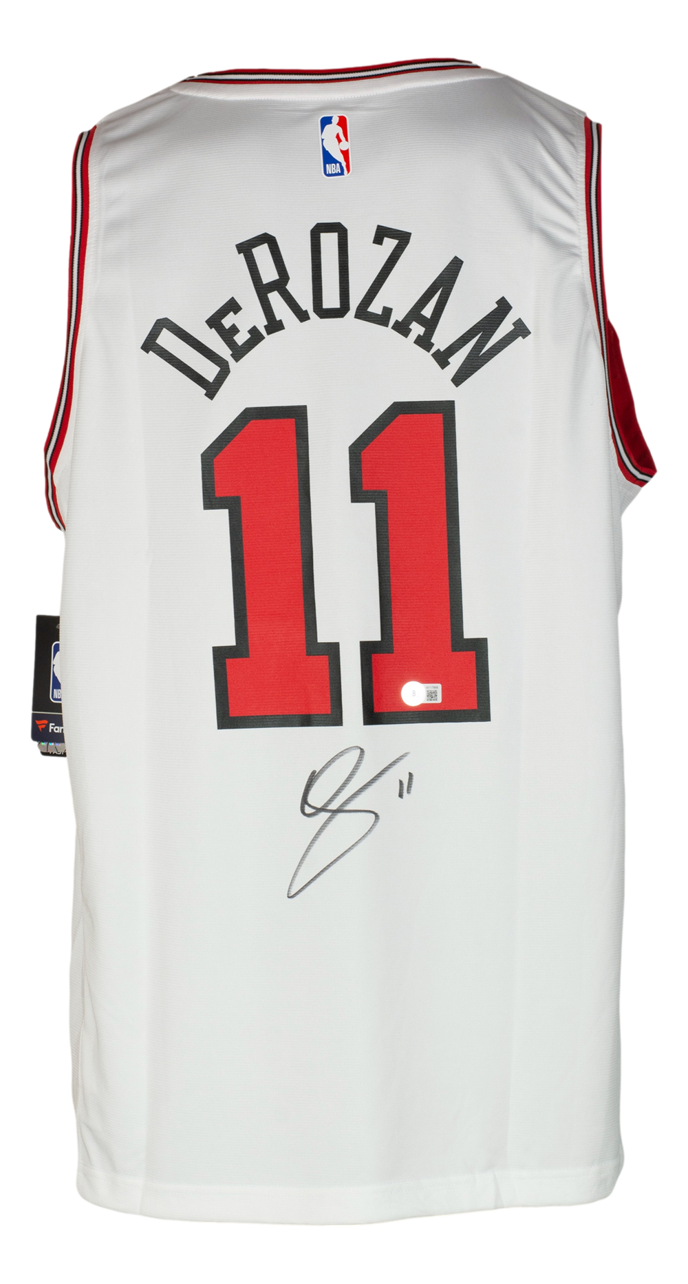 DeMar DeRozan Signed Fanatics Jersey (Beckett) at PristineAuction.com DeMar DeRozan Signed Fanatics Jersey (Beckett) at PristineAuction.com