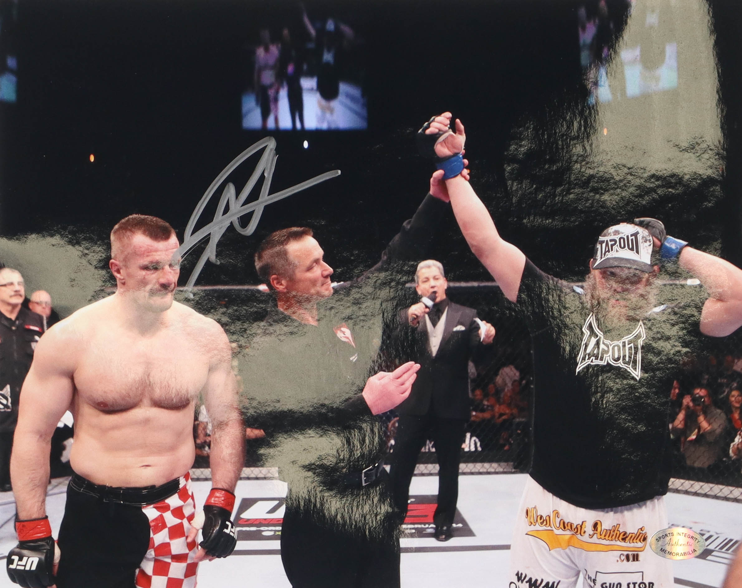 Roy Nelson Signed UFC 8x10 Photo (Sports Integrity) at PristineAuction.com Roy Nelson Signed UFC 8x10 Photo (Sports Integrity) at PristineAuction.com