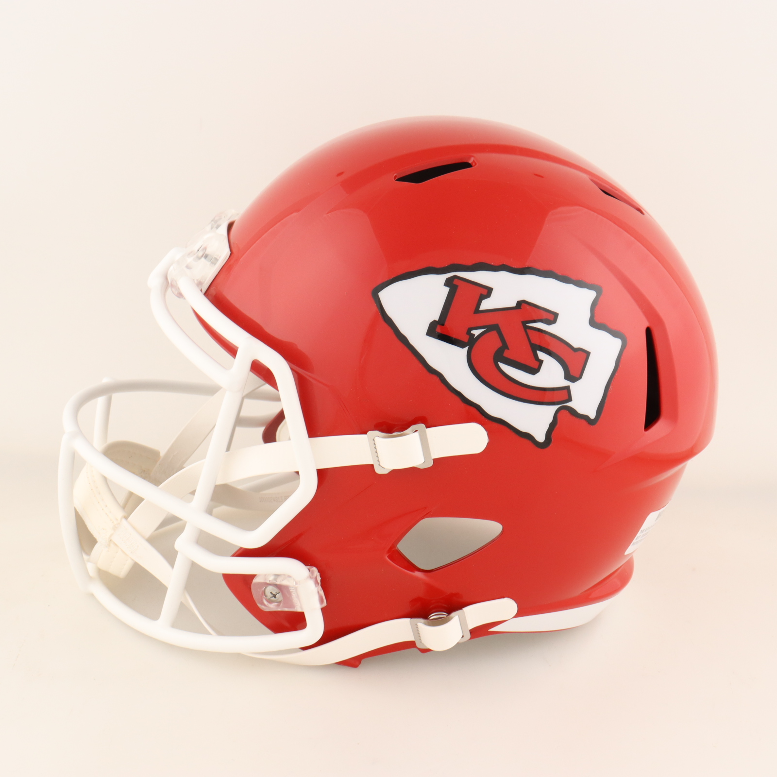 Travis Kelce Signed Chiefs Full-Size Speed Helmet (Fanatics) at PristineAuction.com Travis Kelce Signed Chiefs Full-Size Speed Helmet (Fanatics) at PristineAuction.com