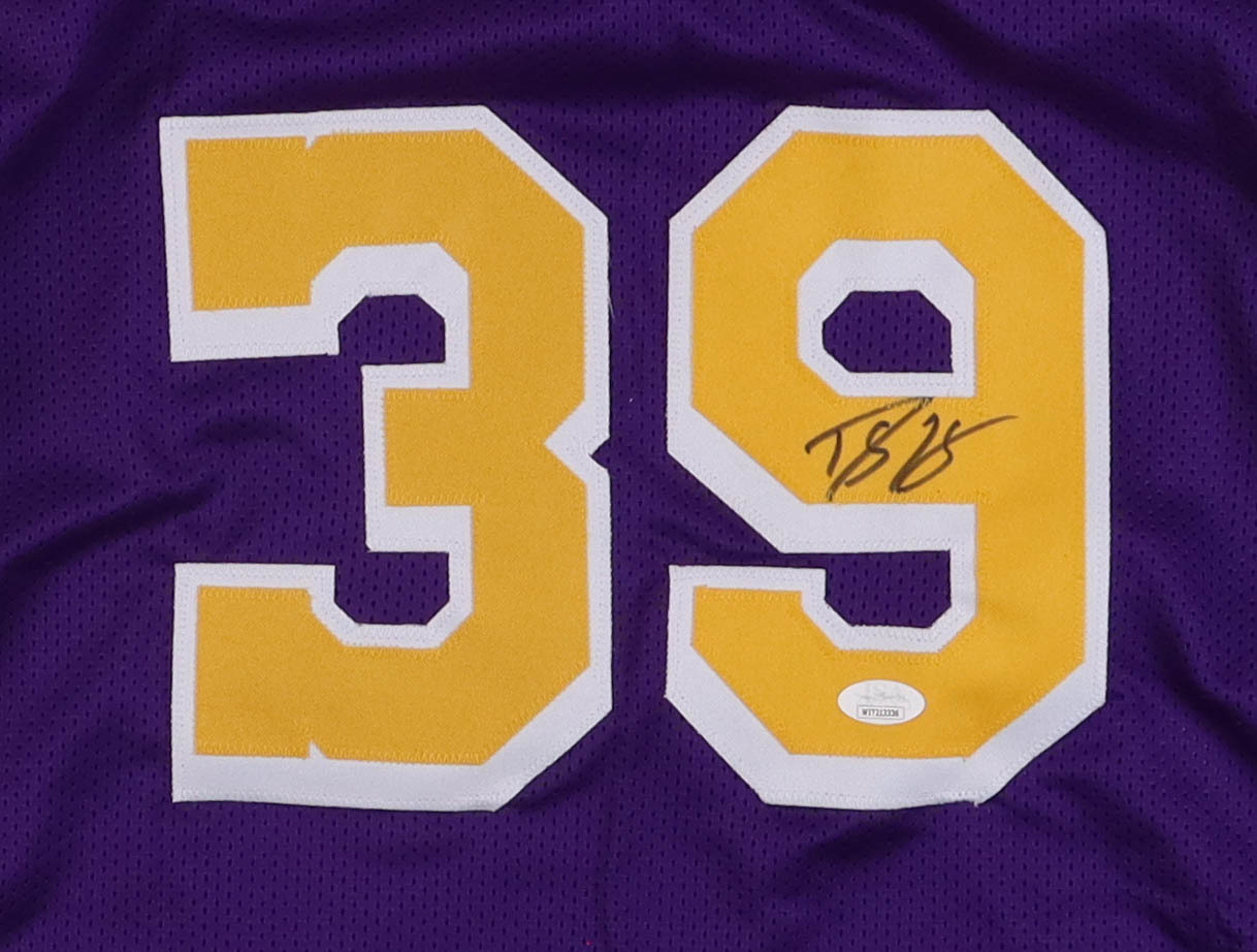 Dwight Howard Signed Jersey (JSA) at PristineAuction.com Dwight Howard Signed Jersey (JSA) at PristineAuction.com