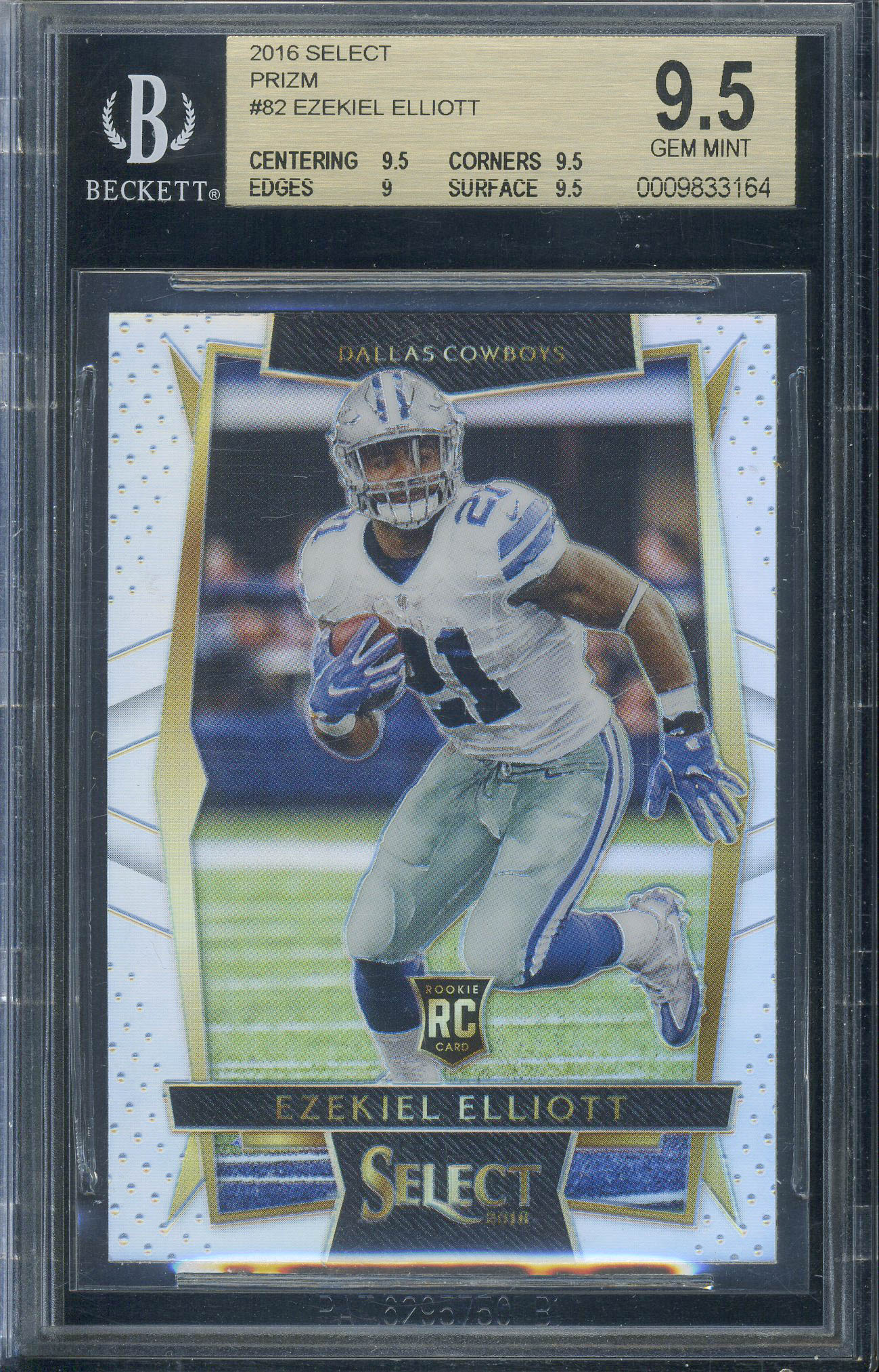 Showtime Cards Big Hits Football Mystery Box - Only 37 Boxes Made! at PristineAuction.com Showtime Cards Big Hits Football Mystery Box - Only 37 Boxes Made! at PristineAuction.com