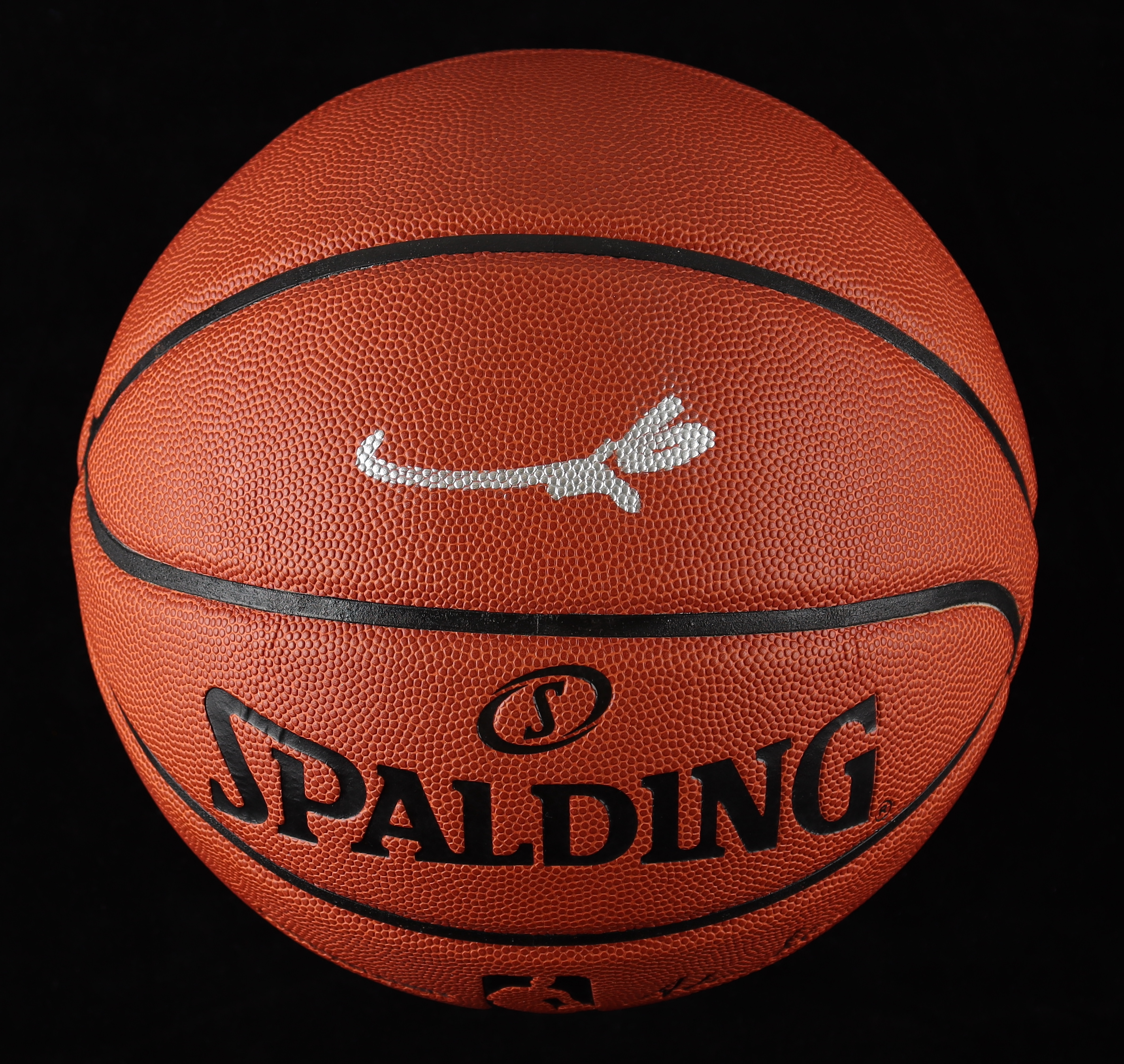 Allen Iverson Signed NBA Basketball (PSA) at PristineAuction.com Allen Iverson Signed NBA Basketball (PSA) at PristineAuction.com