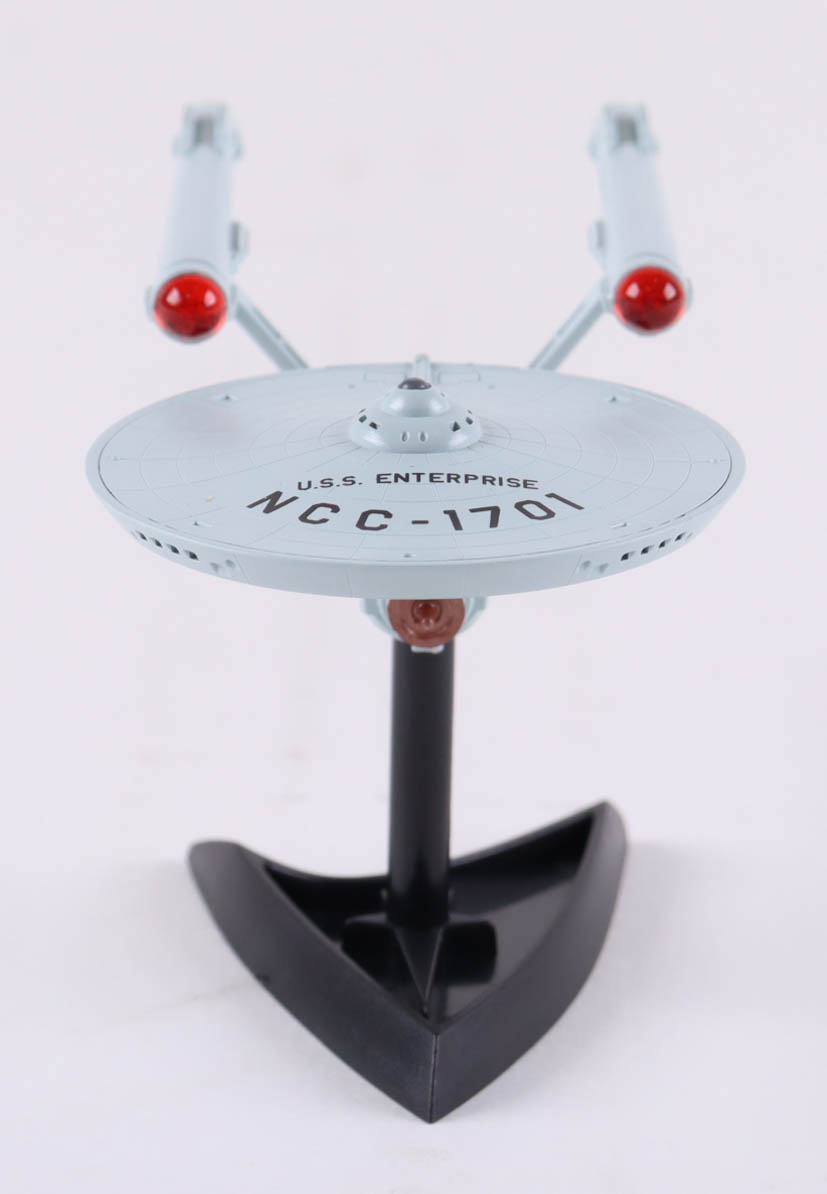 "Star Trek" USS Enterprise Electronic Light Up Starship Figure at PristineAuction.com "Star Trek" USS Enterprise Electronic Light Up Starship Figure at PristineAuction.com
