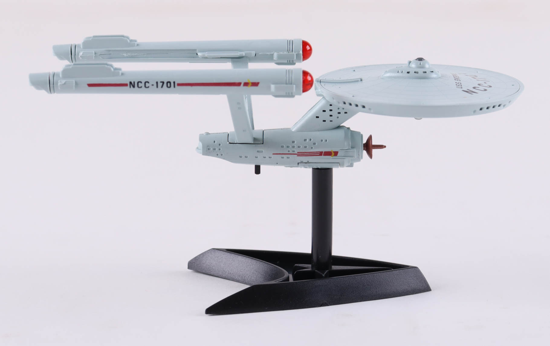 "Star Trek" USS Enterprise Electronic Light Up Starship Figure at PristineAuction.com "Star Trek" USS Enterprise Electronic Light Up Starship Figure at PristineAuction.com