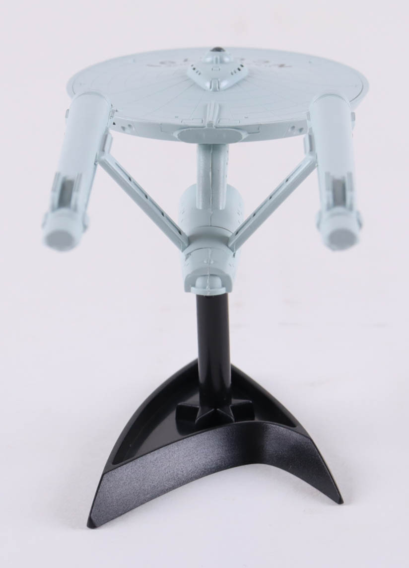 "Star Trek" USS Enterprise Electronic Light Up Starship Figure at PristineAuction.com "Star Trek" USS Enterprise Electronic Light Up Starship Figure at PristineAuction.com