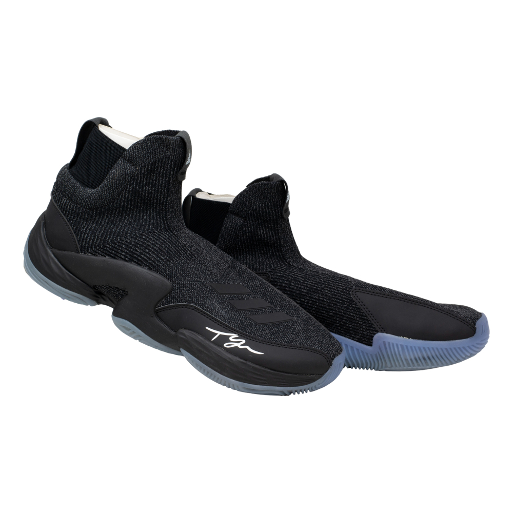 trae young basketball shoes