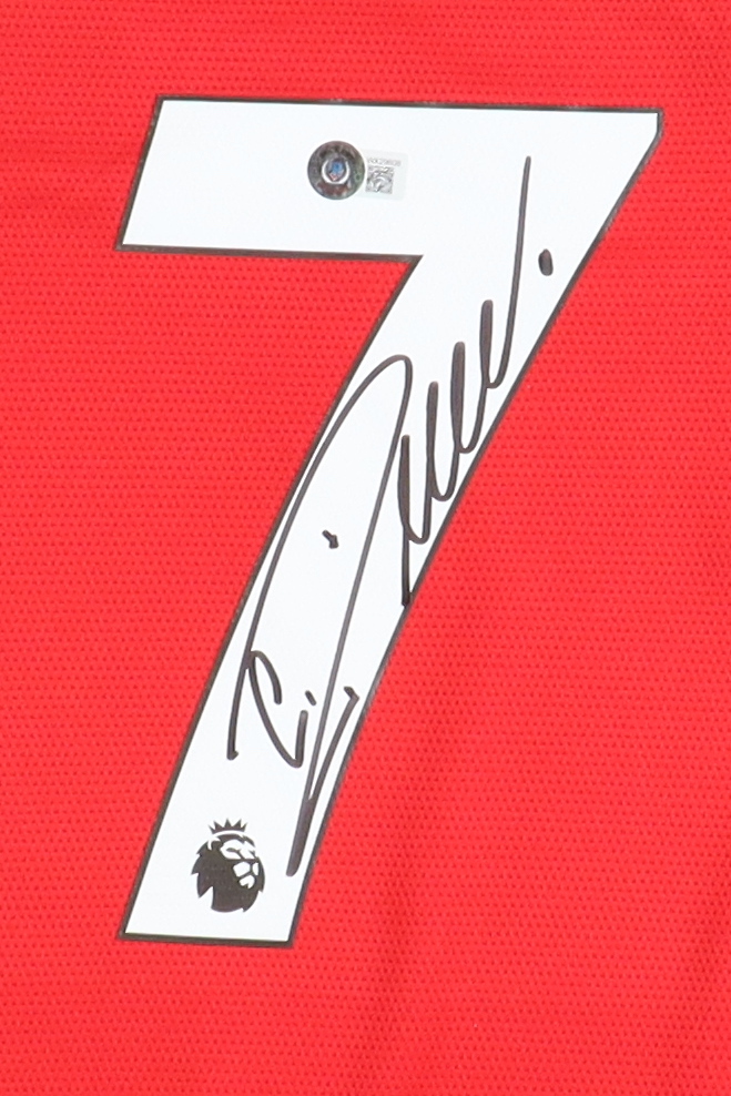 Cristiano Ronaldo Signed Manchester United Jersey (Beckett) at PristineAuction.com Cristiano Ronaldo Signed Manchester United Jersey (Beckett) at PristineAuction.com