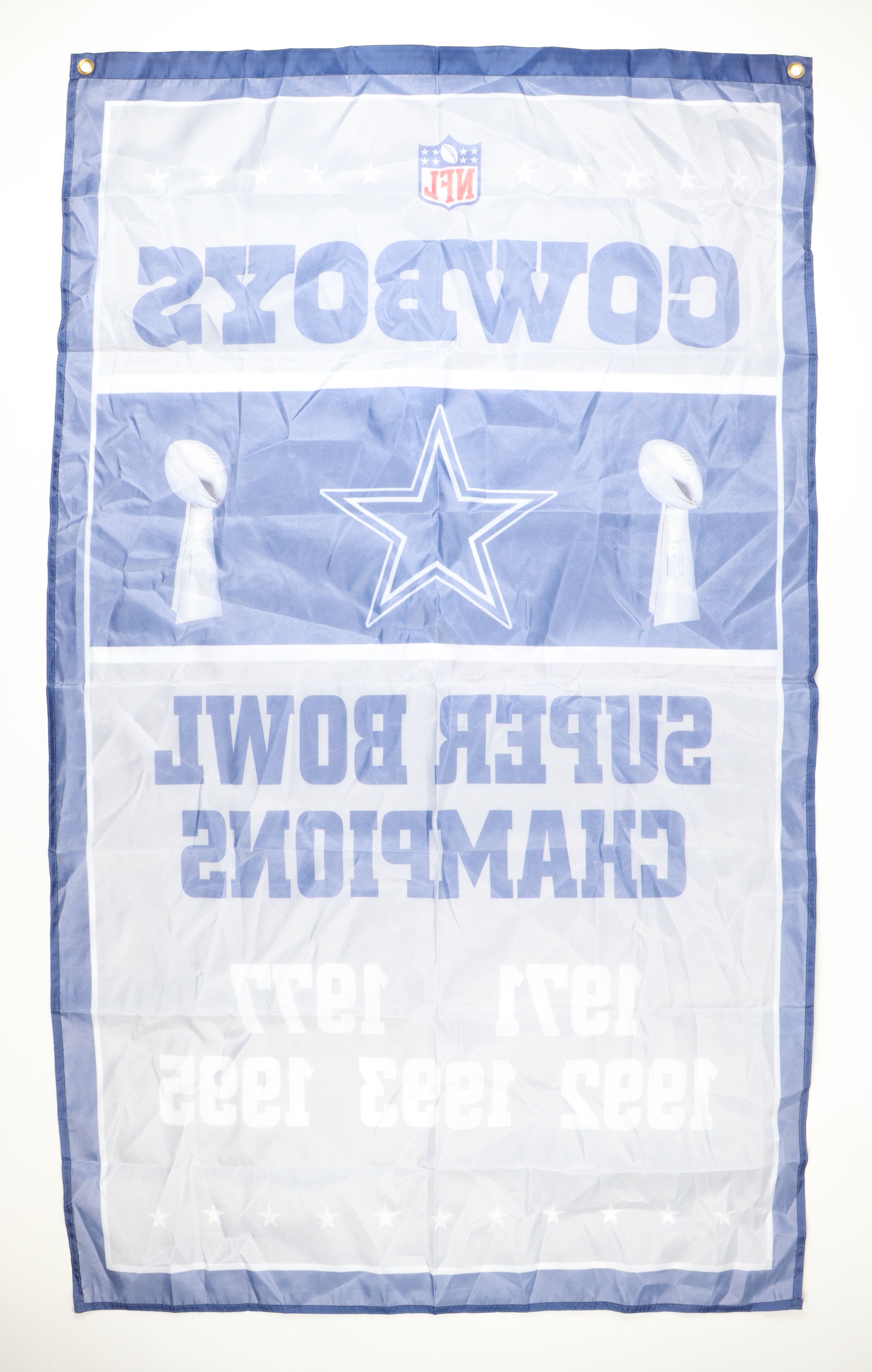 Cowboys 5x Super Bowl Champion 35x58 Banner at PristineAuction.com Cowboys 5x Super Bowl Champion 35x58 Banner at PristineAuction.com