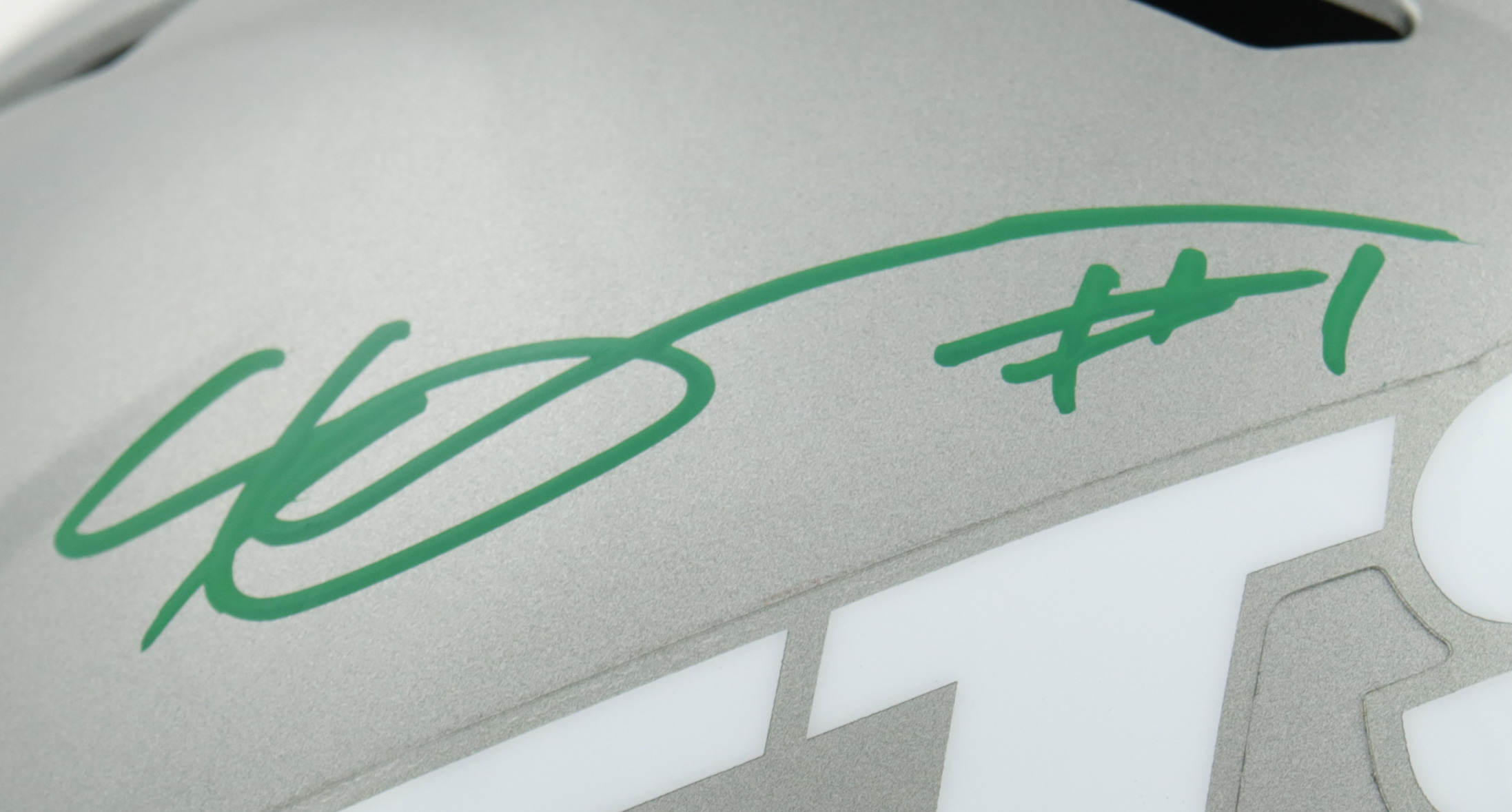 Ahmad "Sauce" Gardner Signed Jets Full-Size Flash Alternate Speed Helmet (Beckett) at PristineAuction.com Ahmad "Sauce" Gardner Signed Jets Full-Size Flash Alternate Speed Helmet (Beckett) at PristineAuction.com