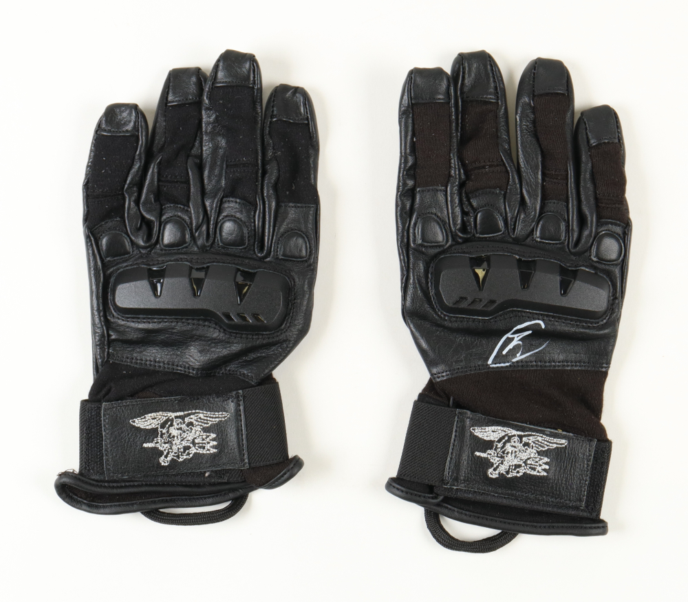 Robert J. O'Neill Signed Pair of Navy SEAL Tactical Gloves (PSA ...