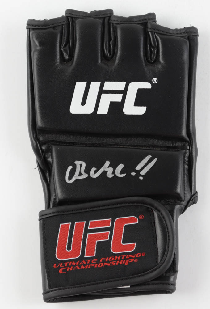 Brandon Moreno Signed UFC Glove (JSA) at PristineAuction.com Brandon Moreno Signed UFC Glove (JSA) at PristineAuction.com