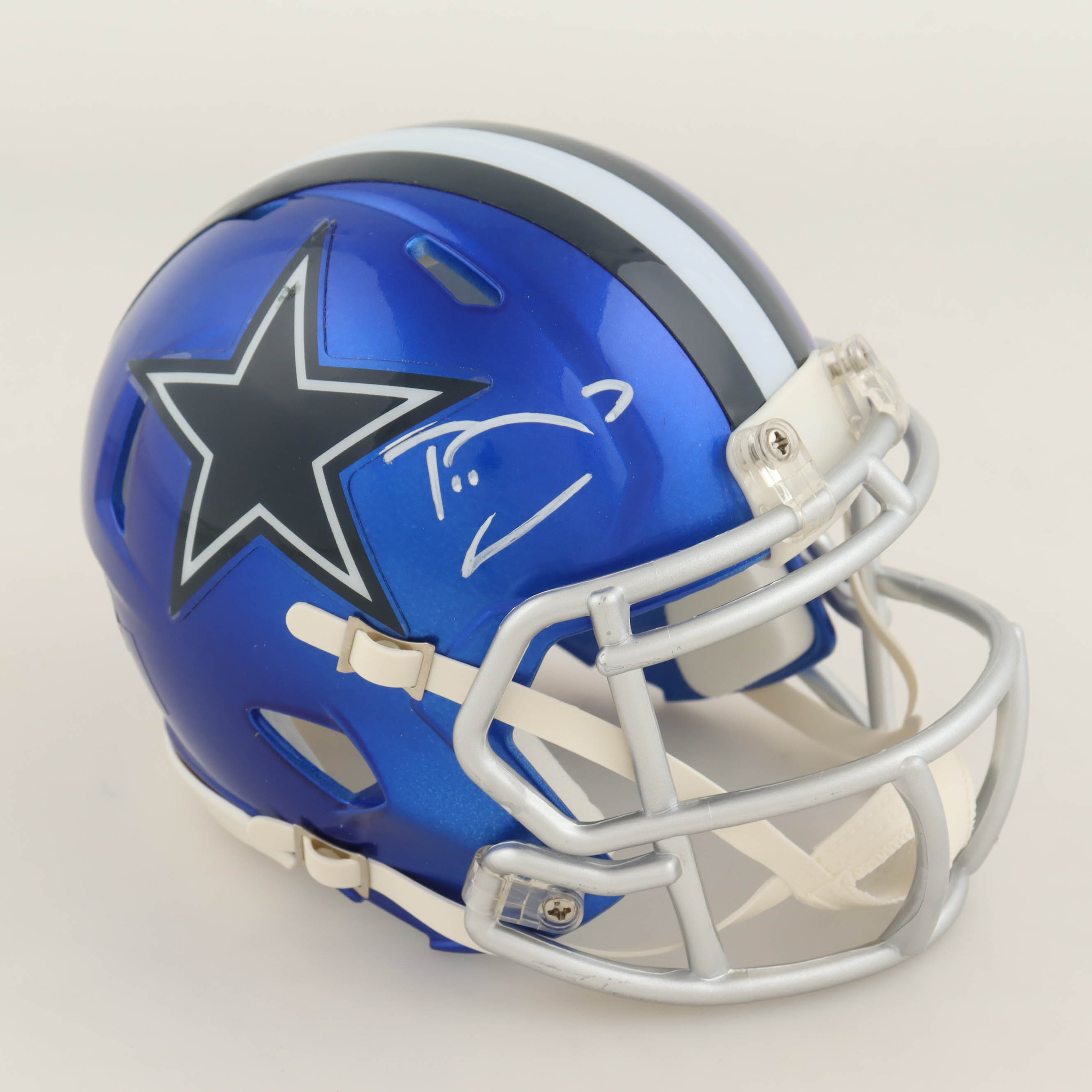 Trevon Diggs Signed Cowboys Flash Alternate Speed Mini Helmet (Beckett) at PristineAuction.com Trevon Diggs Signed Cowboys Flash Alternate Speed Mini Helmet (Beckett) at PristineAuction.com