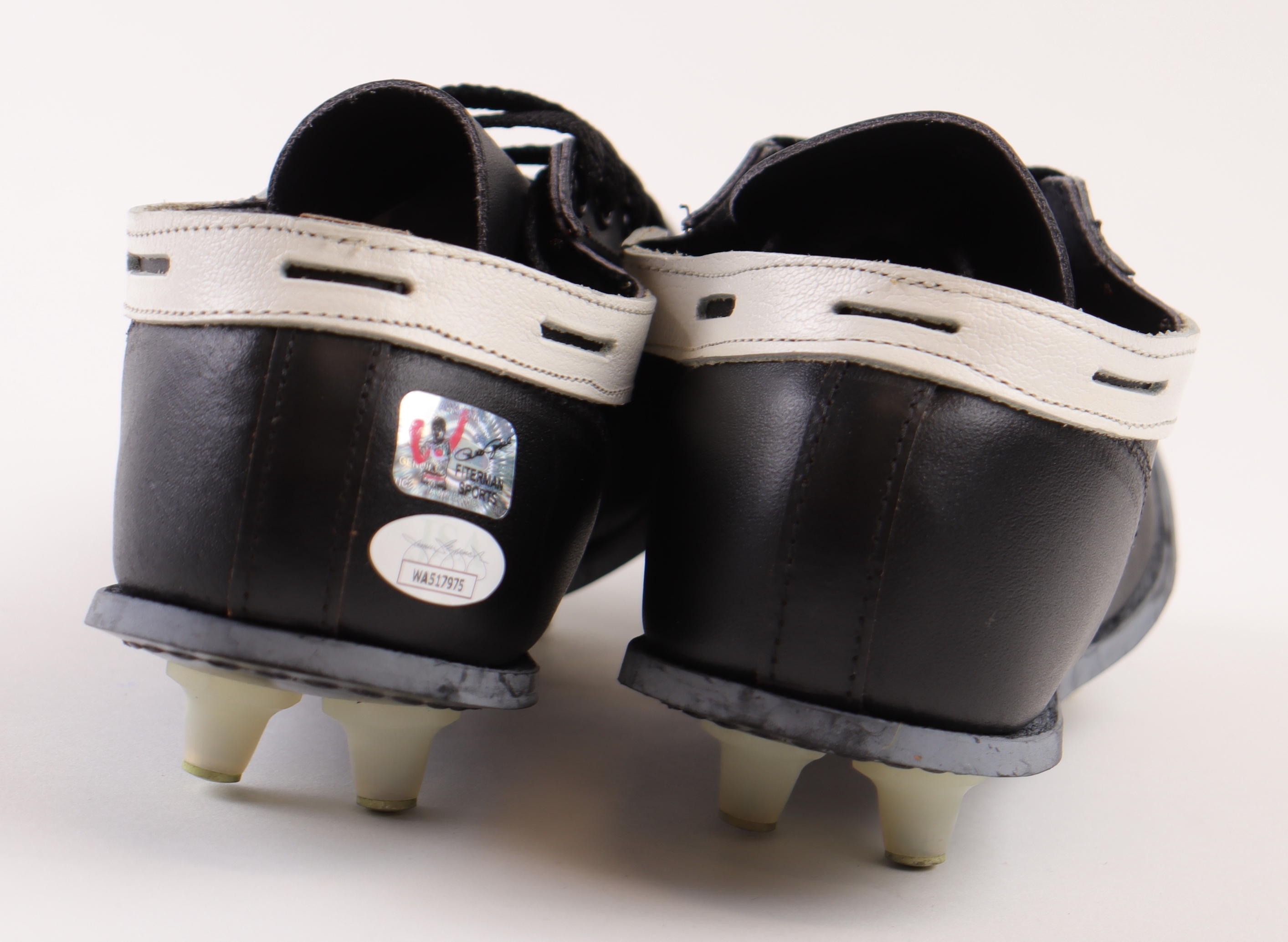 Pete Rose Signed Pair of Vintage Baseball Cleats with Display Case Inscribed "Hit King" (JSA & Rose) at PristineAuction.com Pete Rose Signed Pair of Vintage Baseball Cleats with Display Case Inscribed "Hit King" (JSA & Rose) at PristineAuction.com