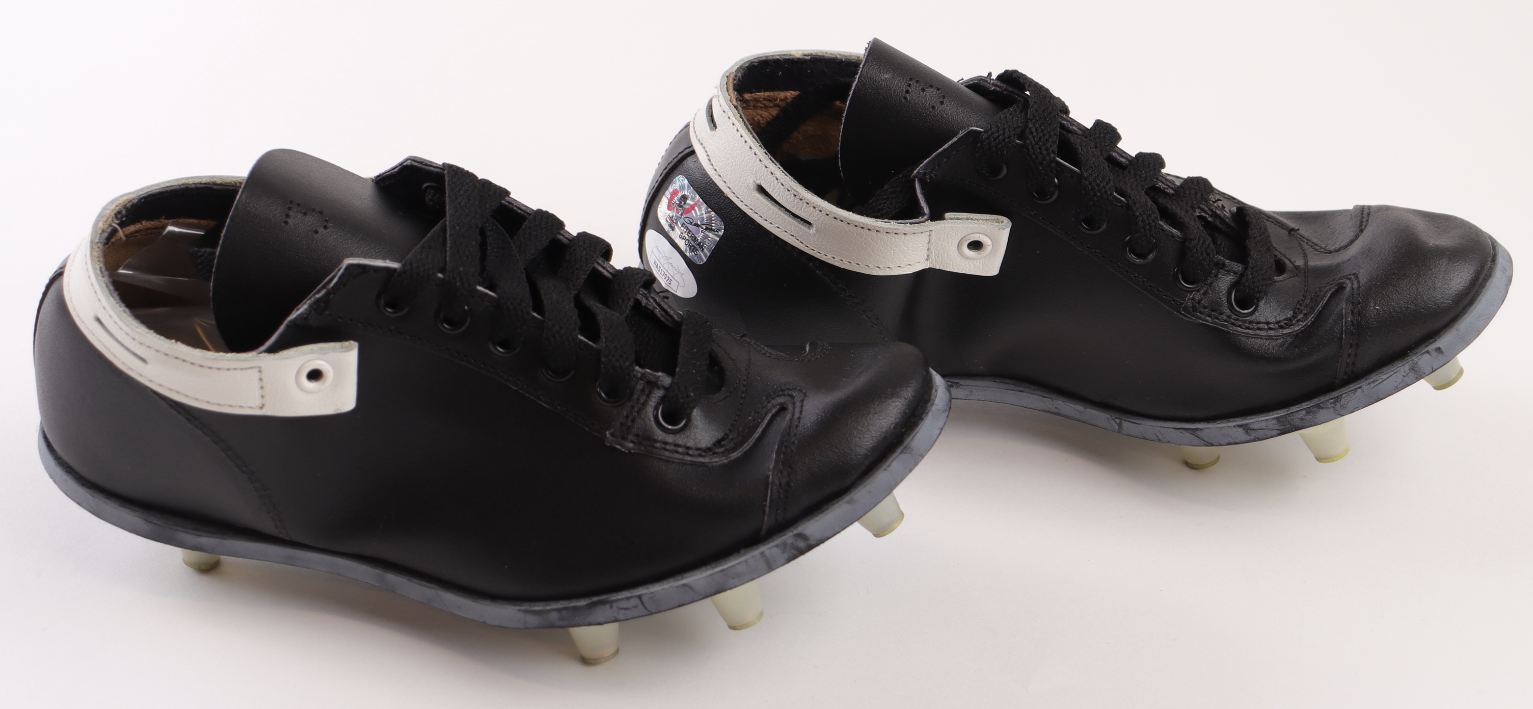 Pete Rose Signed Pair of Vintage Baseball Cleats with Display Case Inscribed "Hit King" (JSA & Rose) at PristineAuction.com Pete Rose Signed Pair of Vintage Baseball Cleats with Display Case Inscribed "Hit King" (JSA & Rose) at PristineAuction.com