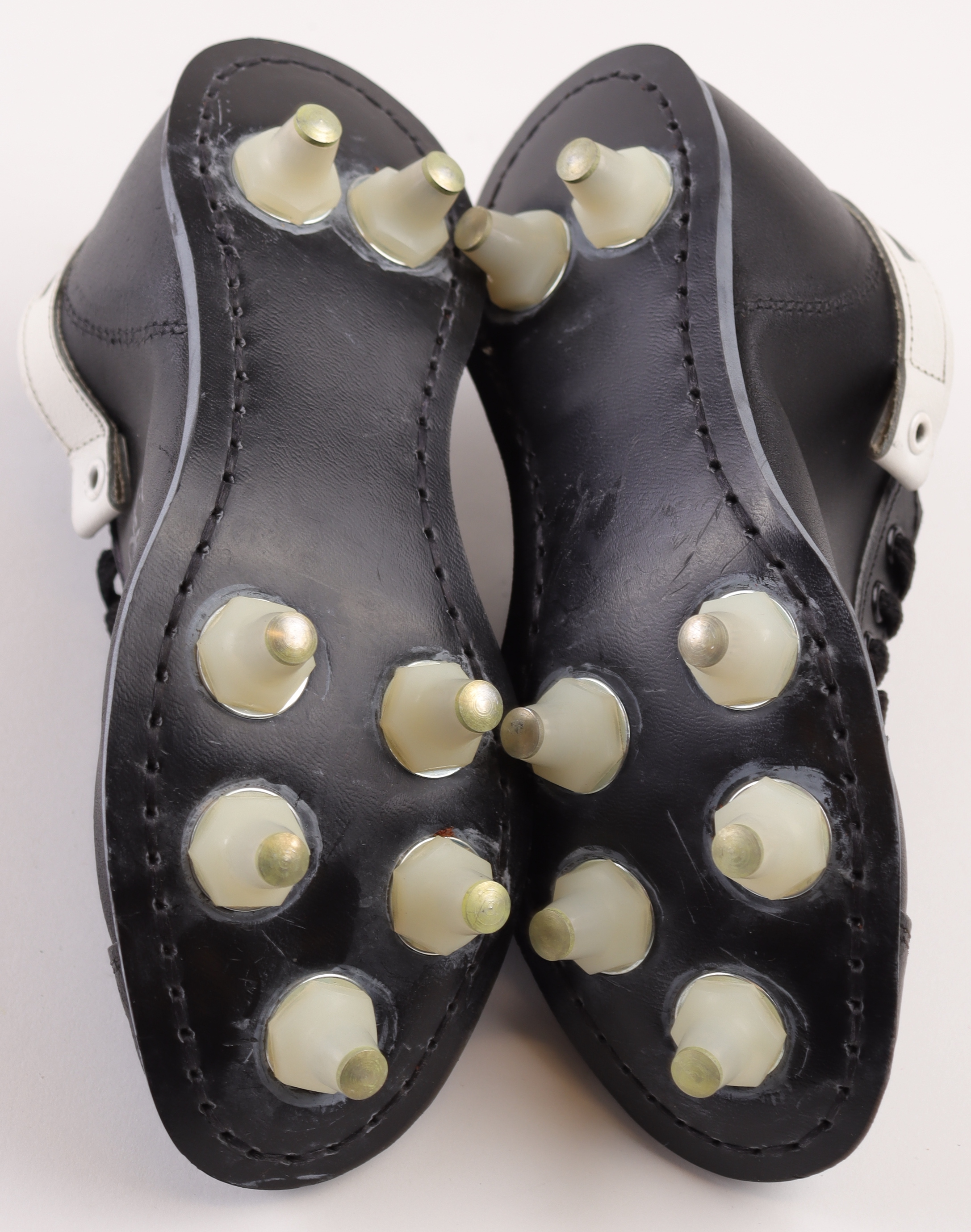 Pete Rose Signed Pair of Vintage Baseball Cleats with Display Case Inscribed "Hit King" (JSA & Rose) at PristineAuction.com Pete Rose Signed Pair of Vintage Baseball Cleats with Display Case Inscribed "Hit King" (JSA & Rose) at PristineAuction.com