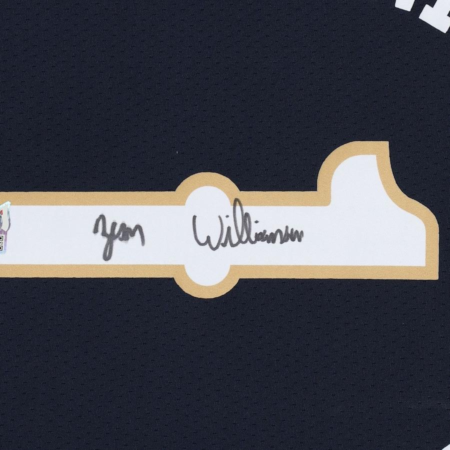 Zion Williamson Signed Pelicans Nike Jersey (Fanatics) at PristineAuction.com Zion Williamson Signed Pelicans Nike Jersey (Fanatics) at PristineAuction.com