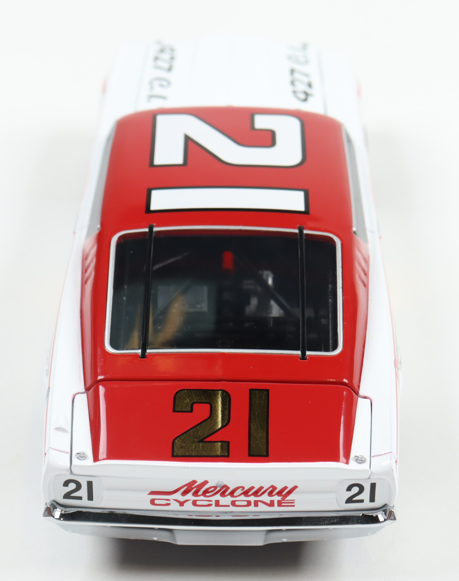 Cale Yarborough Signed NASCAR #21 1968 Mercury Cyclone 1:24 Premium Diecast Car (Beckett) at PristineAuction.com Cale Yarborough Signed NASCAR #21 1968 Mercury Cyclone 1:24 Premium Diecast Car (Beckett) at PristineAuction.com