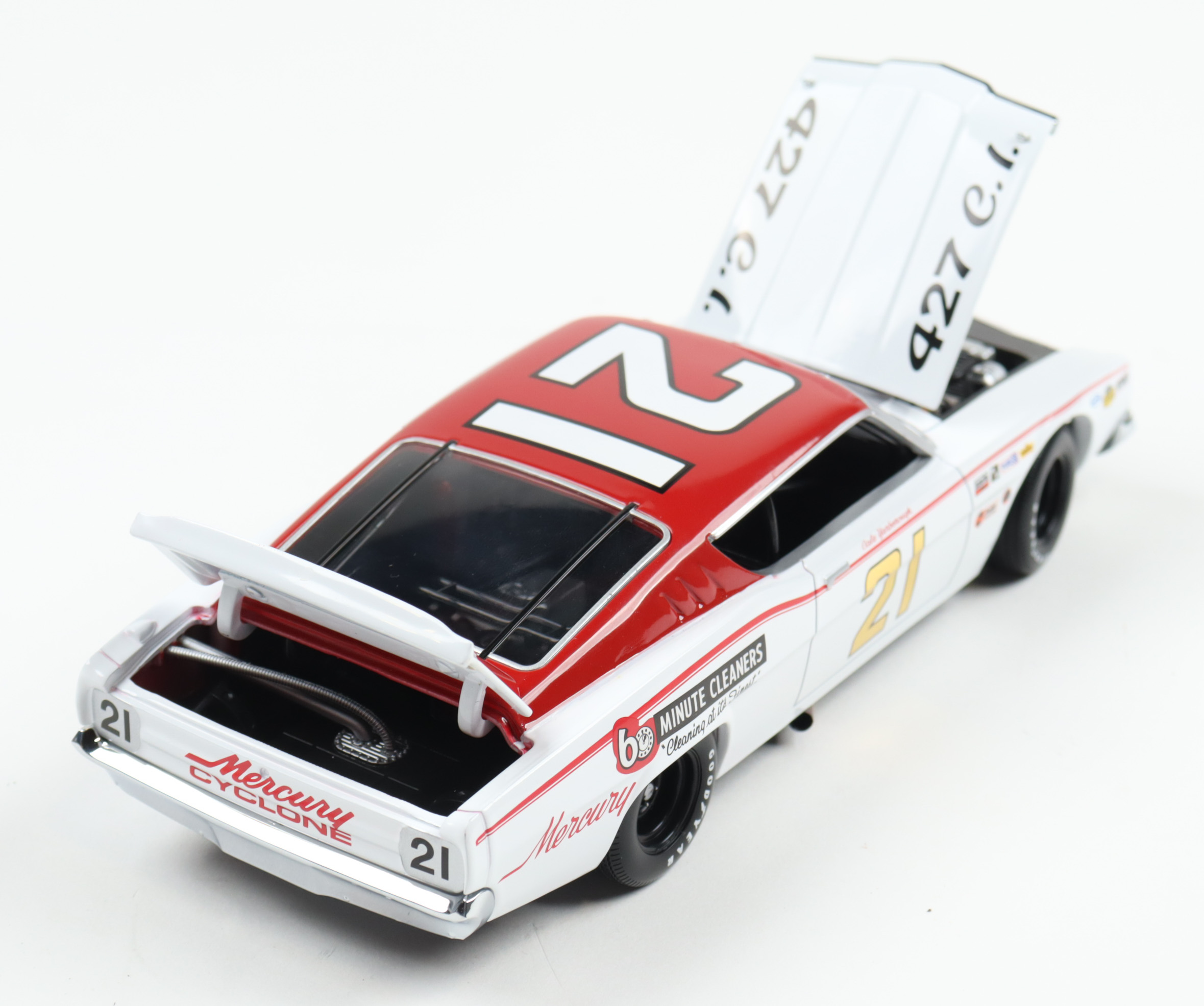 Cale Yarborough Signed NASCAR #21 1968 Mercury Cyclone 1:24 Premium Diecast Car (Beckett) at PristineAuction.com Cale Yarborough Signed NASCAR #21 1968 Mercury Cyclone 1:24 Premium Diecast Car (Beckett) at PristineAuction.com