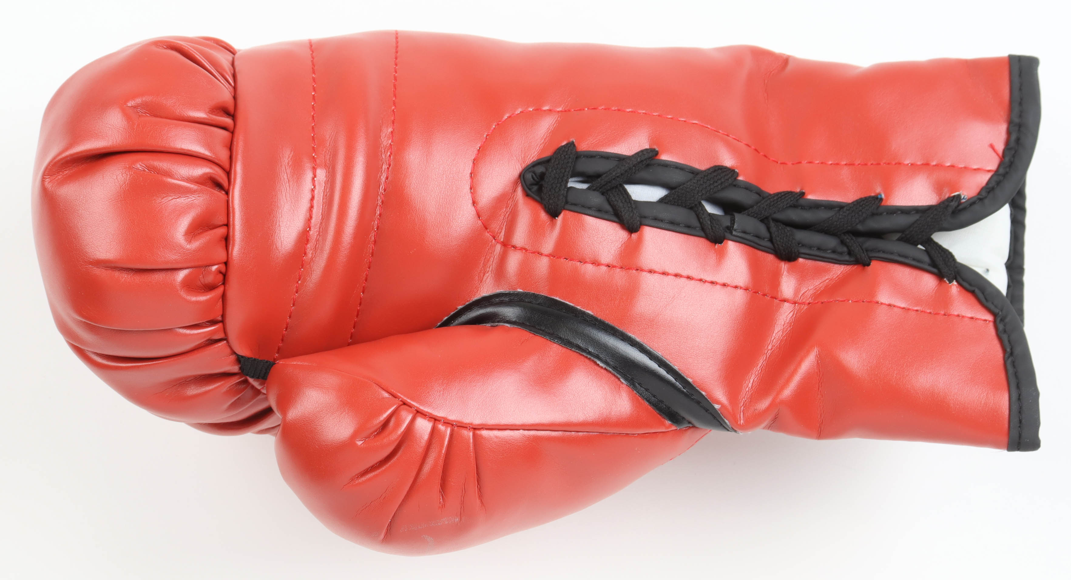 Manny Pacquiao Signed Everlast Boxing Glove (PSA) at PristineAuction.com Manny Pacquiao Signed Everlast Boxing Glove (PSA) at PristineAuction.com