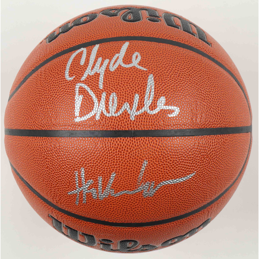 Hakeem Olajuwon signed basketball