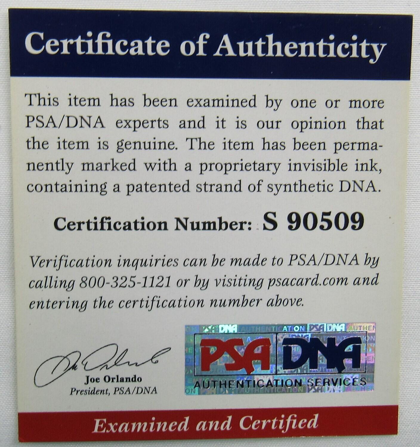 Gordie Howe Signed 1964 Sports Illustrated Magazine (PSA) at PristineAuction.com Gordie Howe Signed 1964 Sports Illustrated Magazine (PSA) at PristineAuction.com