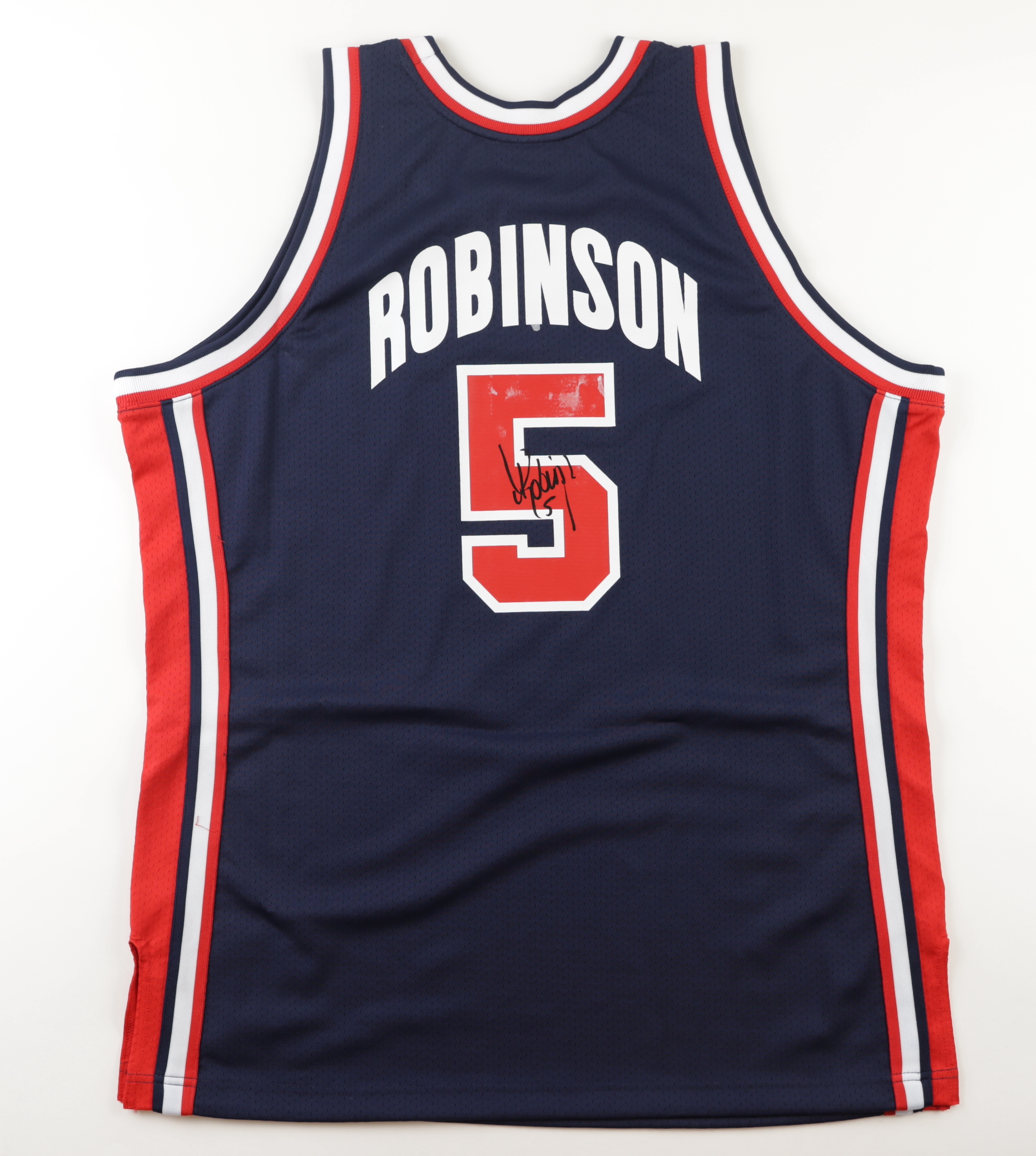 David Robinson Signed Team USA Jersey (Beckett & Robinson) (See Description) at PristineAuction.com David Robinson Signed Team USA Jersey (Beckett & Robinson) (See Description) at PristineAuction.com