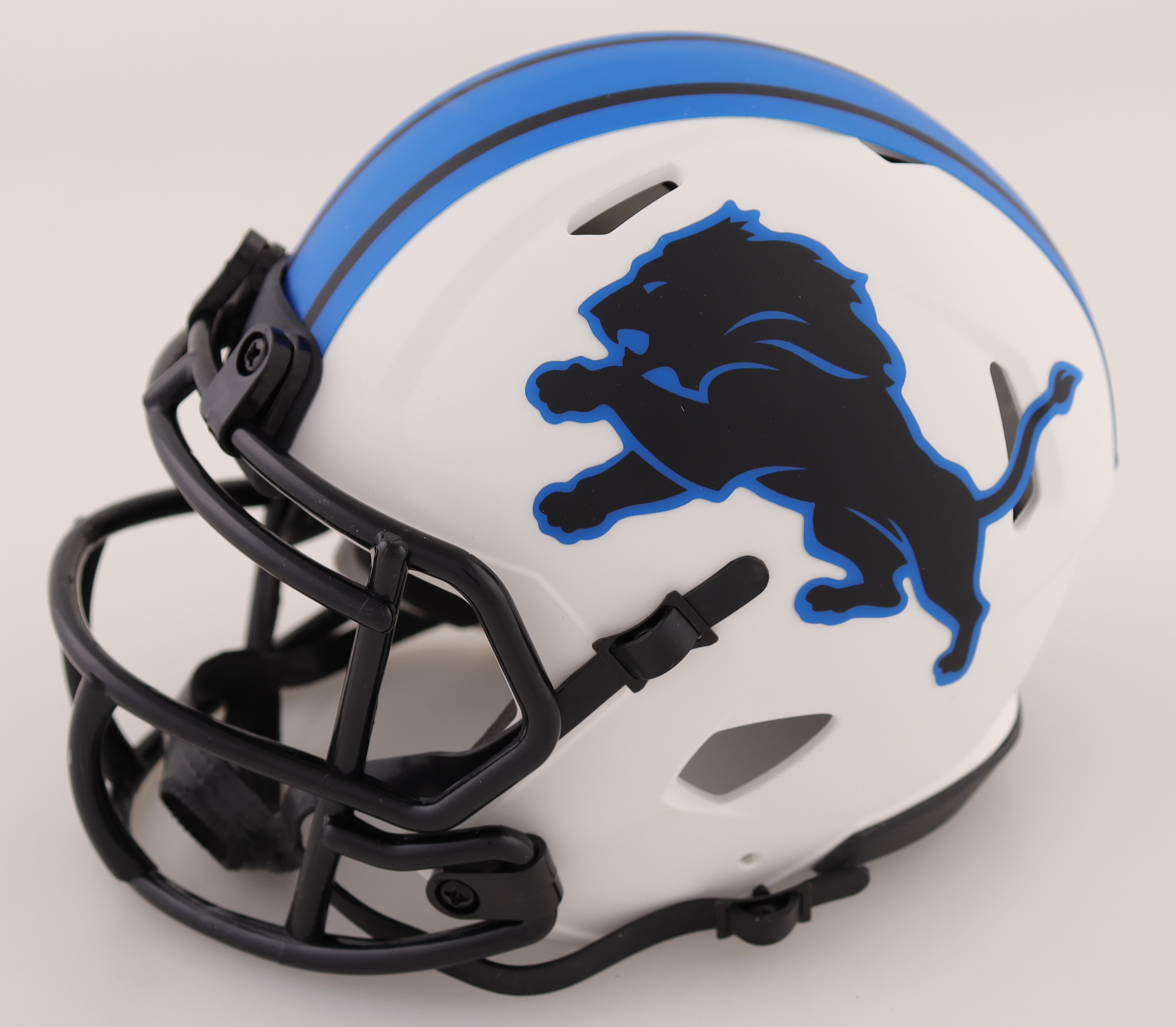 D'Andre Swift Signed Lions Lunar Eclipse Alternate Speed Mini Helmet (JSA) at PristineAuction.com D'Andre Swift Signed Lions Lunar Eclipse Alternate Speed Mini Helmet (JSA) at PristineAuction.com