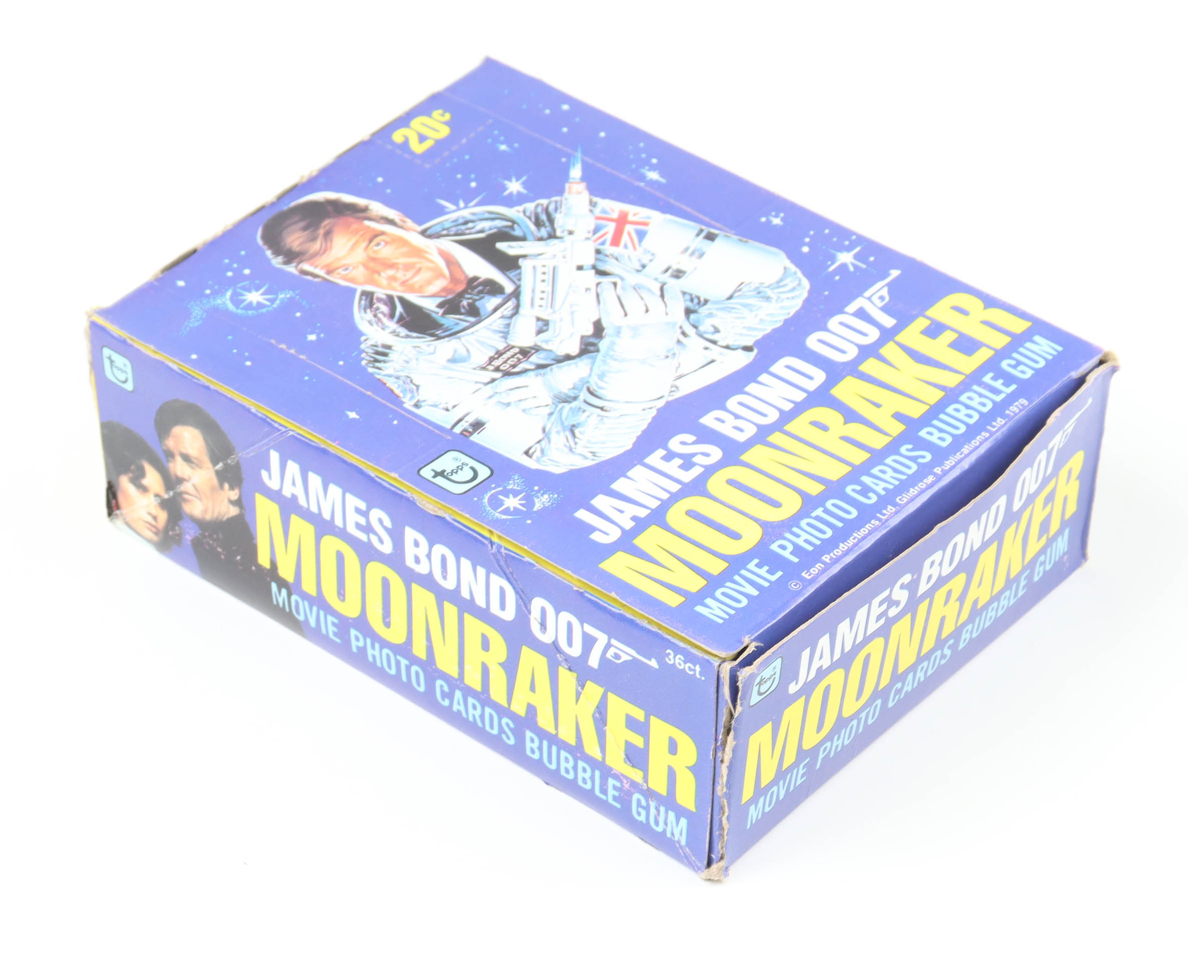 1979 James Bond Moonraker Box with (36) Packs at PristineAuction.com 1979 James Bond Moonraker Box with (36) Packs at PristineAuction.com