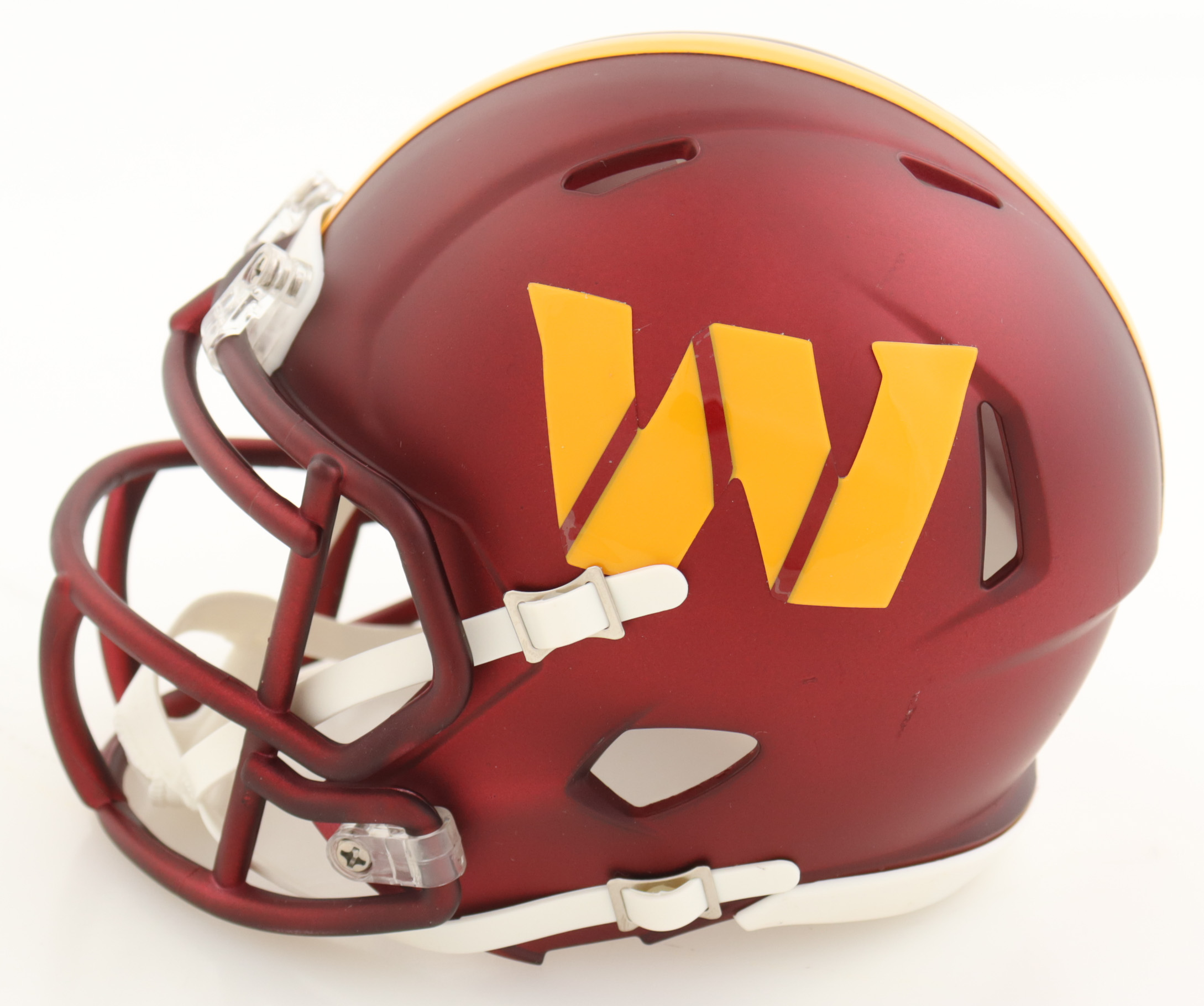 Terry McLaurin Signed Commanders Speed Mini Helmet (Beckett) at PristineAuction.com Terry McLaurin Signed Commanders Speed Mini Helmet (Beckett) at PristineAuction.com