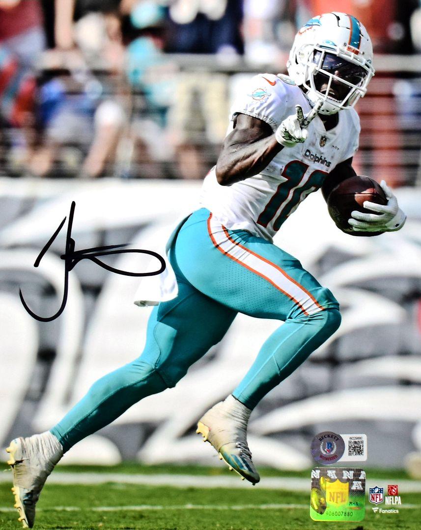 Tyreek Hill Signed Dolphins 8x10 Photo (Beckett) at PristineAuction.com Tyreek Hill Signed Dolphins 8x10 Photo (Beckett) at PristineAuction.com