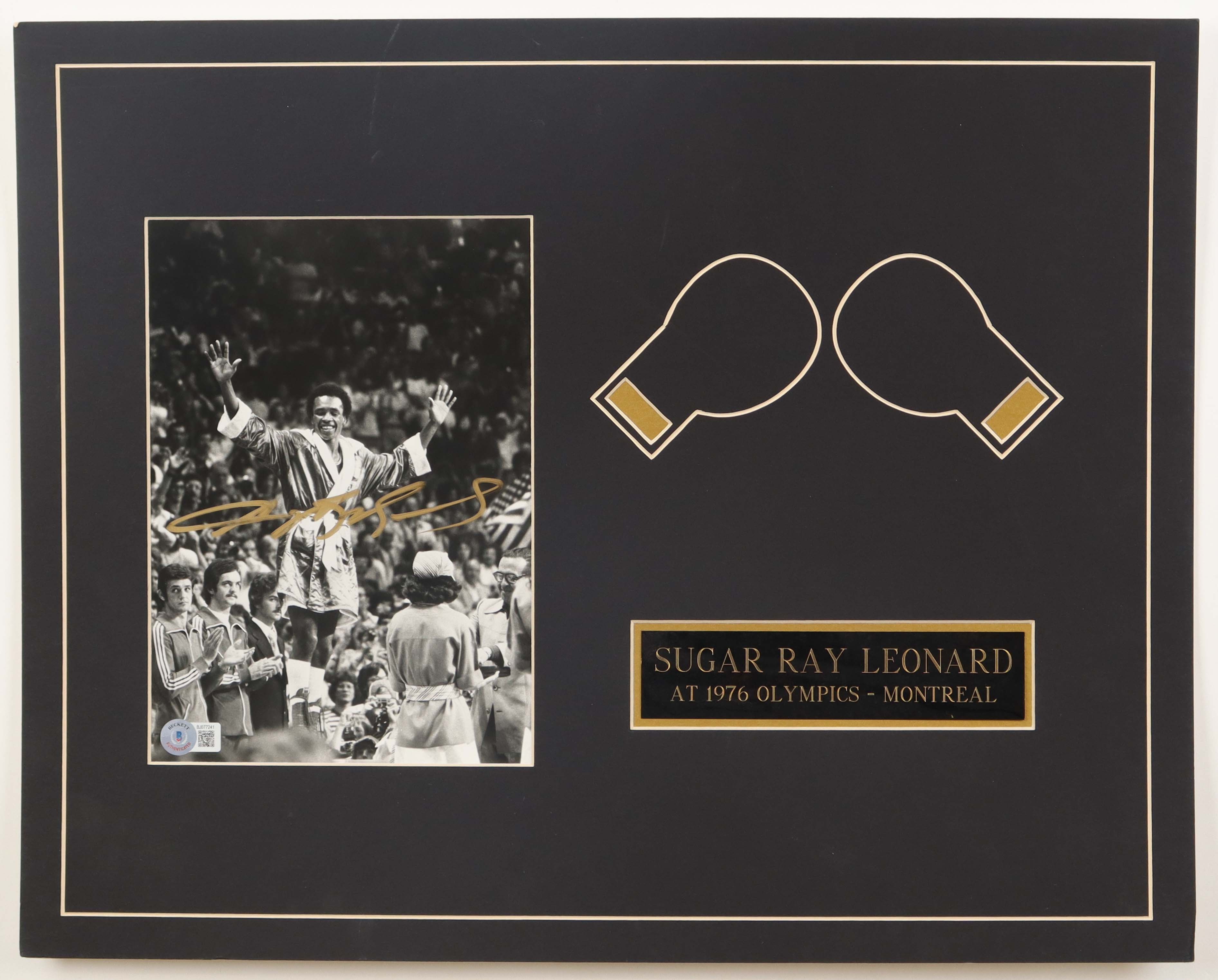Sugar Ray Leonard Signed 16x20 Custom Matted Photo Display (Beckett) at PristineAuction.com Sugar Ray Leonard Signed 16x20 Custom Matted Photo Display (Beckett) at PristineAuction.com