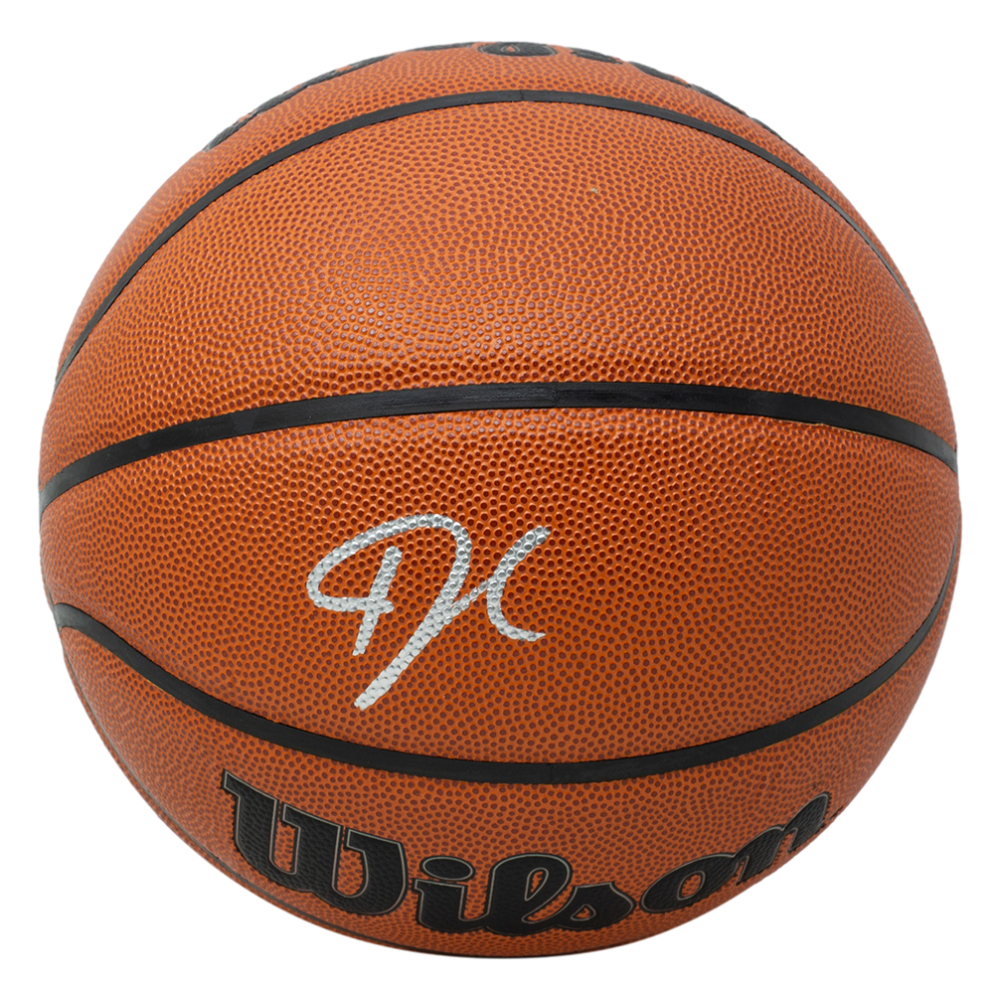 antetokounmpo signature