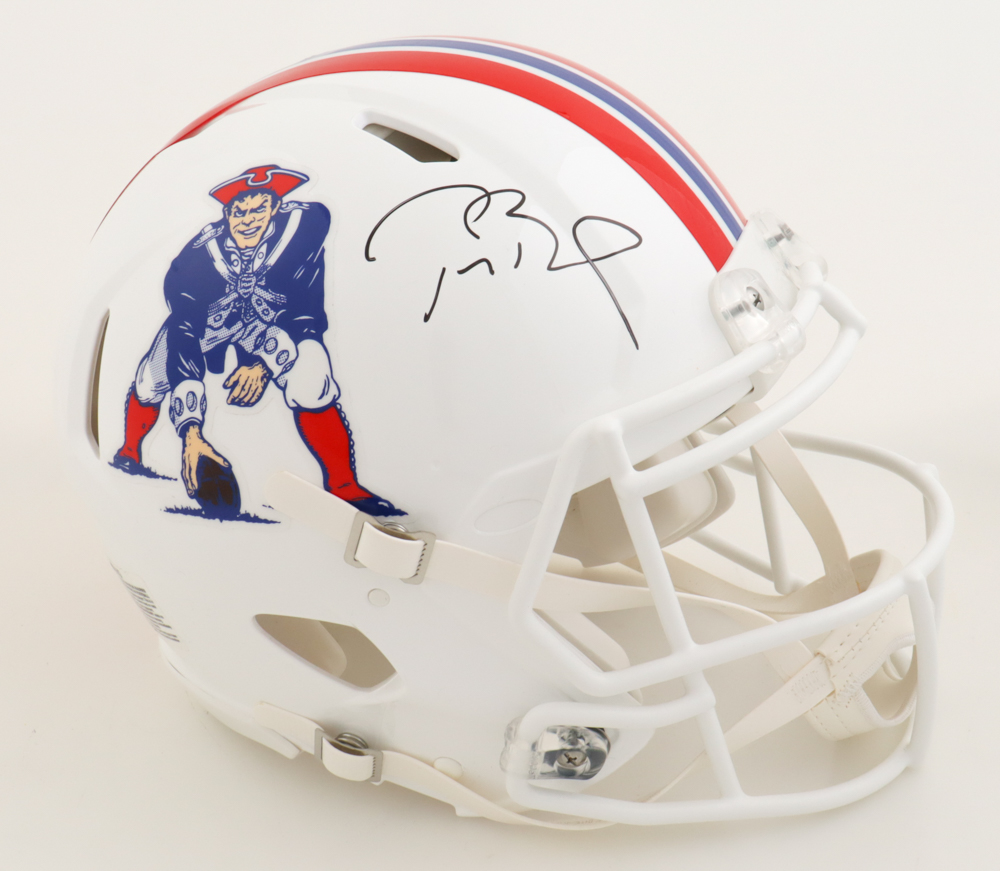 Tom Brady Signed Patriots Throwback Authentic Full-Size Speed Helmet (Fanatics LOA) at PristineAuction.com Tom Brady Signed Patriots Throwback Authentic Full-Size Speed Helmet (Fanatics LOA) at PristineAuction.com