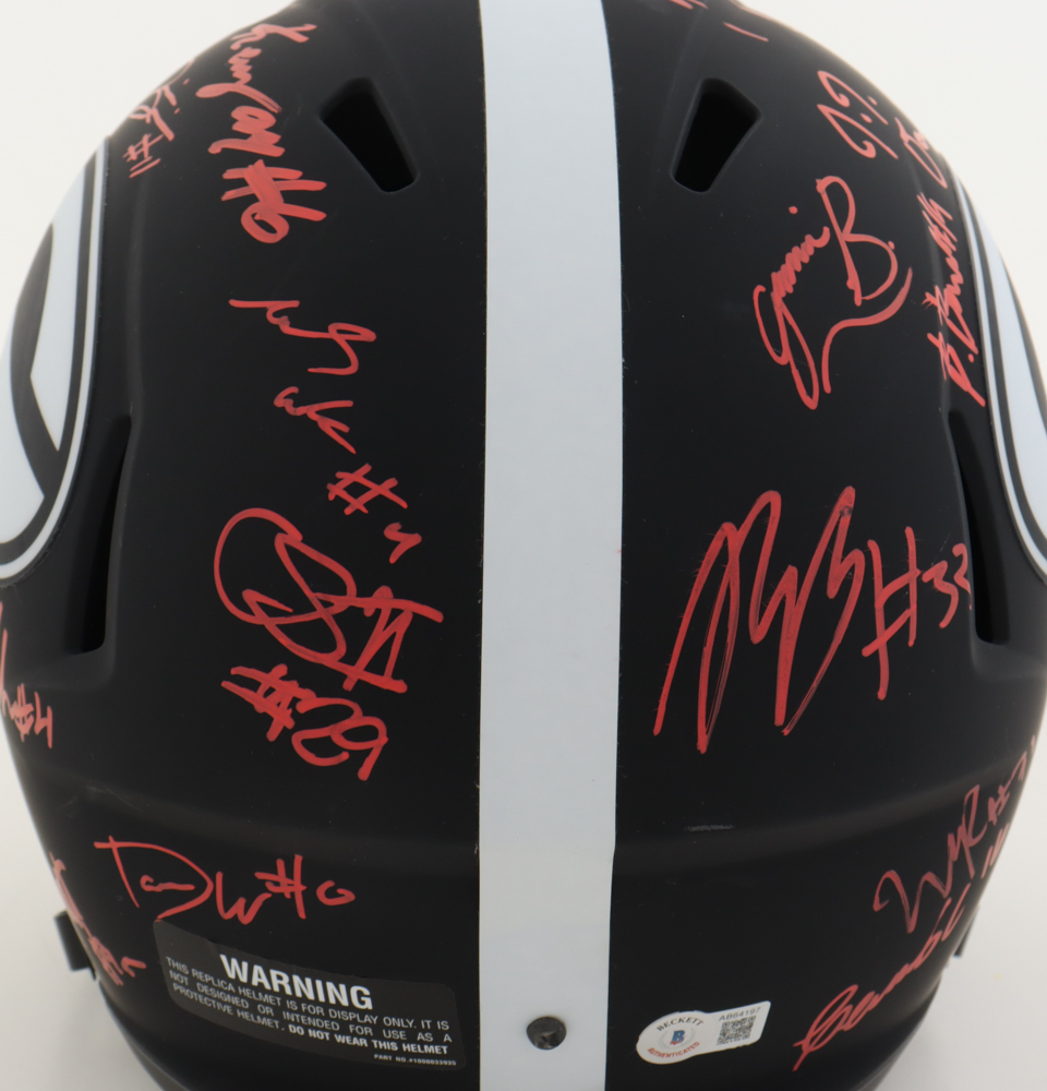 2021 Georgia Bulldogs Full-Size Eclipse Alternate Speed Helmet Team-Signed by (24) with Stetson Bennett, George Pickens, Zamir White, Lewis Cine (Beckett) at PristineAuction.com 2021 Georgia Bulldogs Full-Size Eclipse Alternate Speed Helmet Team-Signed by (24) with Stetson Bennett, George Pickens, Zamir White, Lewis Cine (Beckett) at PristineAuction.com