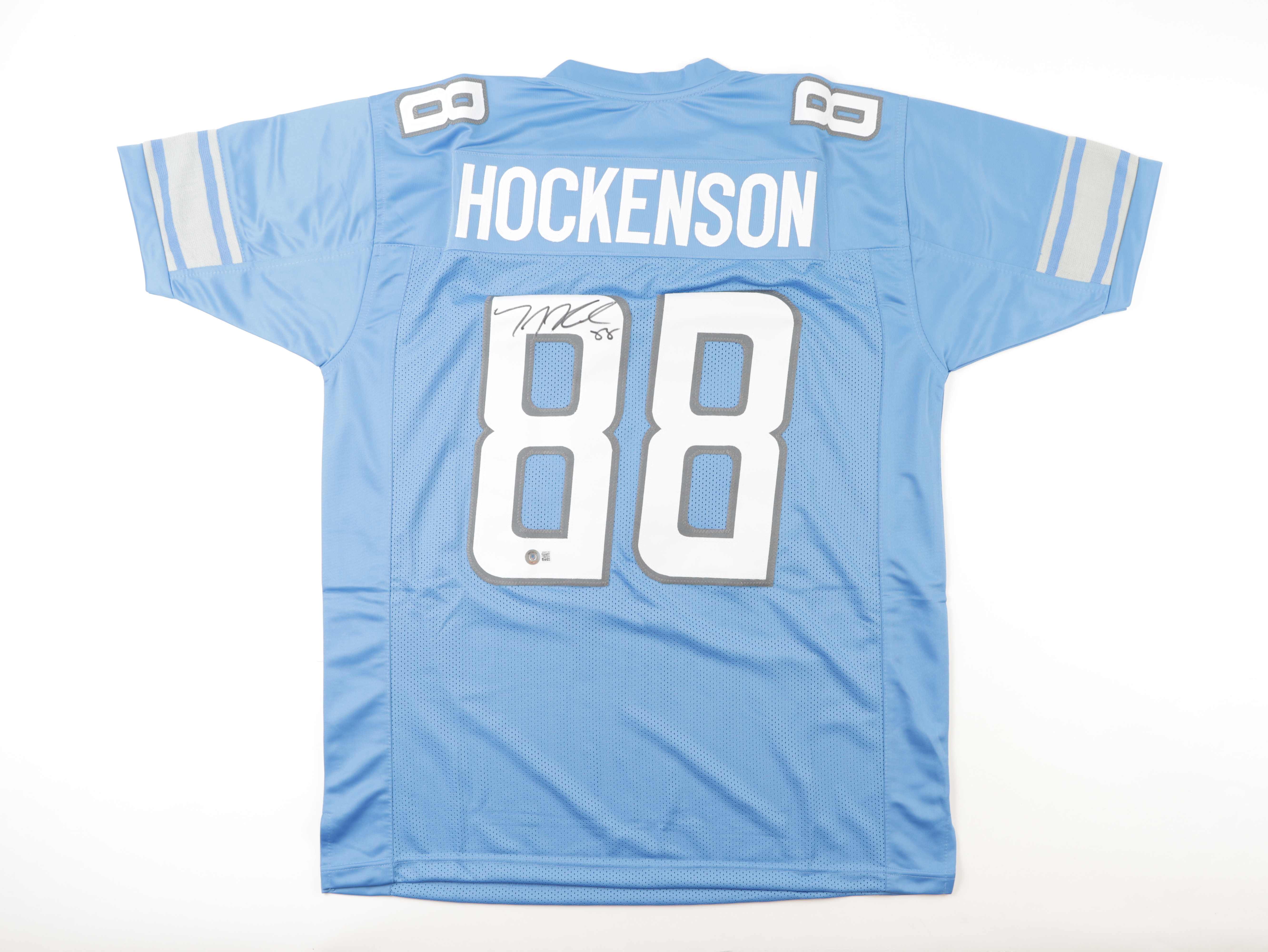 T.J. Hockenson Signed Jersey (Beckett) at PristineAuction.com T.J. Hockenson Signed Jersey (Beckett) at PristineAuction.com