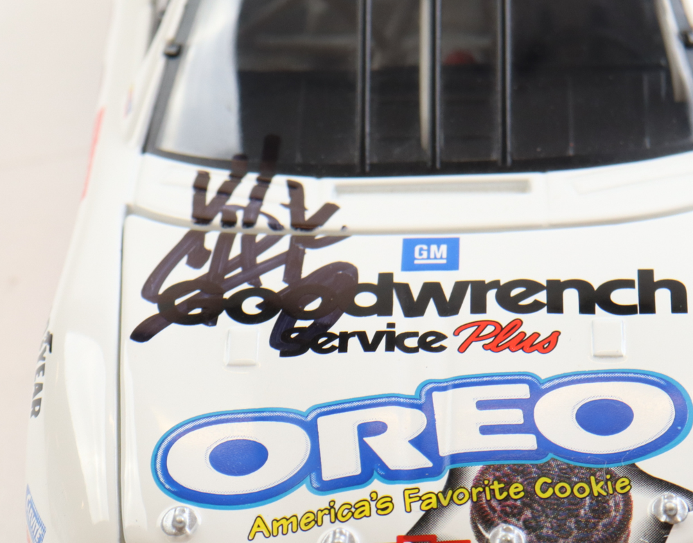 Kevin Harvick & Richard Childress Signed LE NASCAR #29 2001 GM Goodwrench Service Plus Oreo Die-Cast Car (Beckett) at PristineAuction.com Kevin Harvick & Richard Childress Signed LE NASCAR #29 2001 GM Goodwrench Service Plus Oreo Die-Cast Car (Beckett) at PristineAuction.com