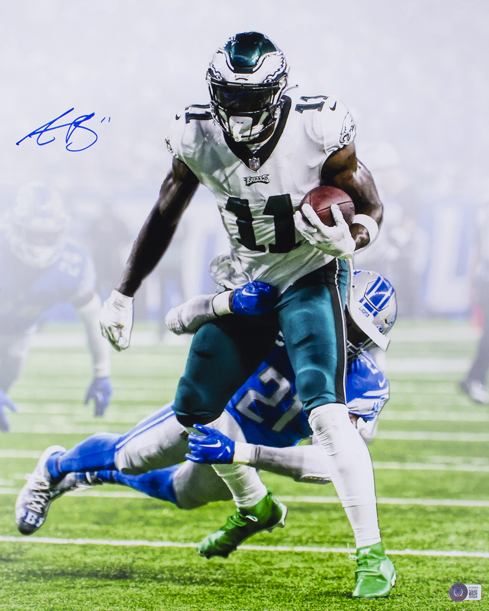 A. J. Brown Signed Eagles 16x20 Photo (Beckett) at PristineAuction.com A. J. Brown Signed Eagles 16x20 Photo (Beckett) at PristineAuction.com