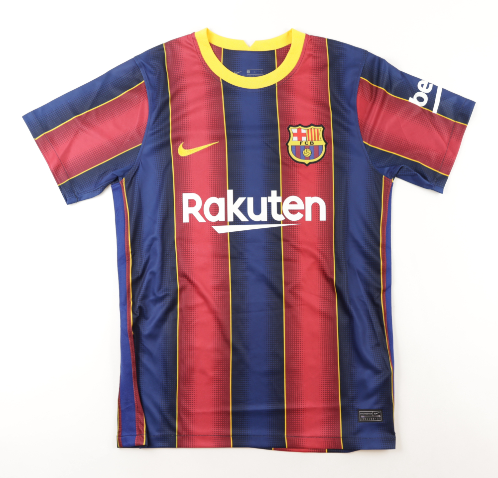 Lionel Messi Signed Barcelona Jersey (Beckett) | Pristine Auction