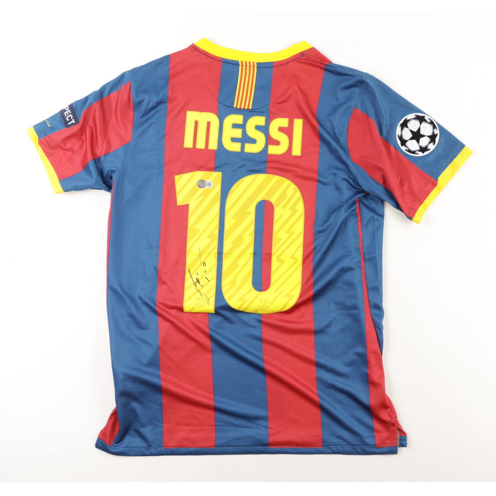Lionel Messi Signed Barcelona Jersey (Beckett) | Pristine Auction
