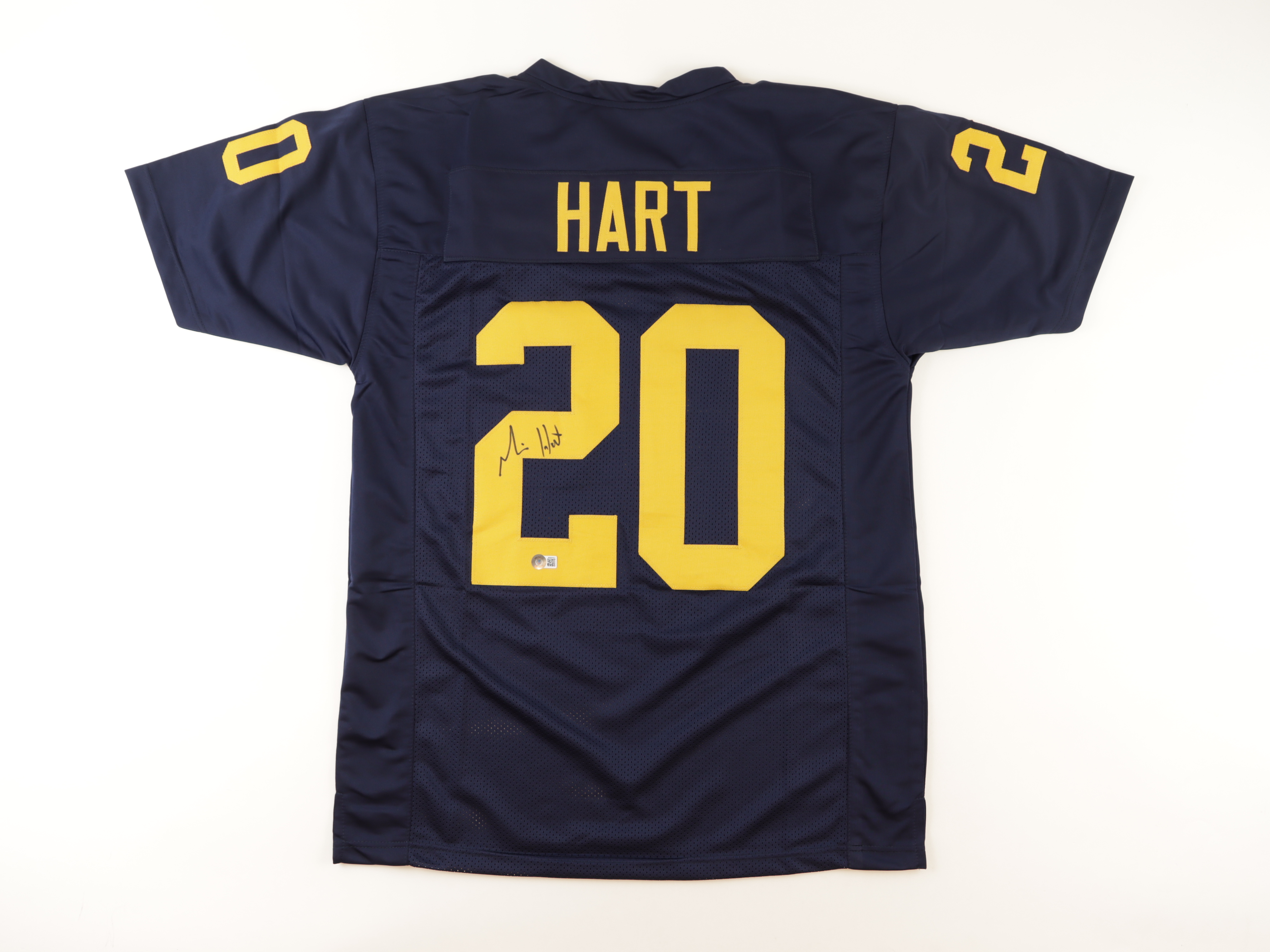 Mike Hart Signed Jersey (Beckett) at PristineAuction.com Mike Hart Signed Jersey (Beckett) at PristineAuction.com