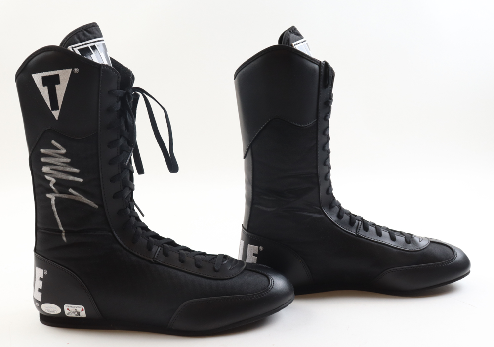 Mike Tyson & Michael Spinks Signed Pair Of Title Boxing Boots Inscribed "Jinx" (PSA, JSA & Tyson) at PristineAuction.com Mike Tyson & Michael Spinks Signed Pair Of Title Boxing Boots Inscribed "Jinx" (PSA, JSA & Tyson) at PristineAuction.com