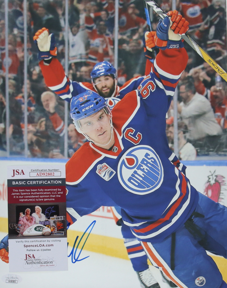 Connor McDavid Signed Oilers 11x14 Photo (JSA) Pristine Auction
