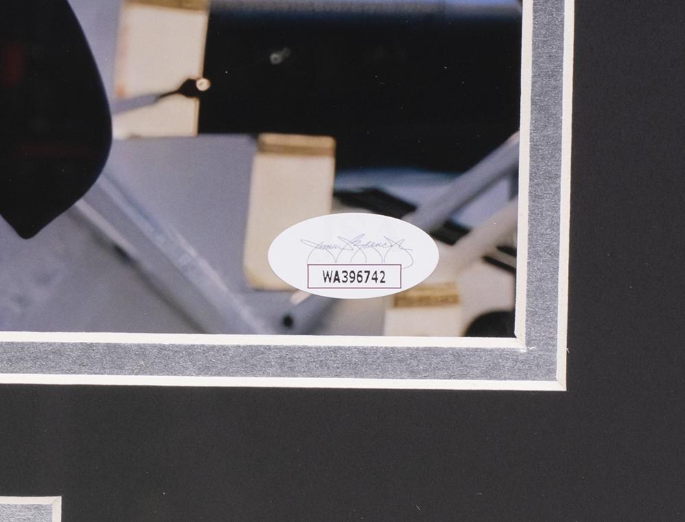 Jeremy Piven Signed "Entourage" Custom Framed Photo (JSA) at PristineAuction.com Jeremy Piven Signed "Entourage" Custom Framed Photo (JSA) at PristineAuction.com